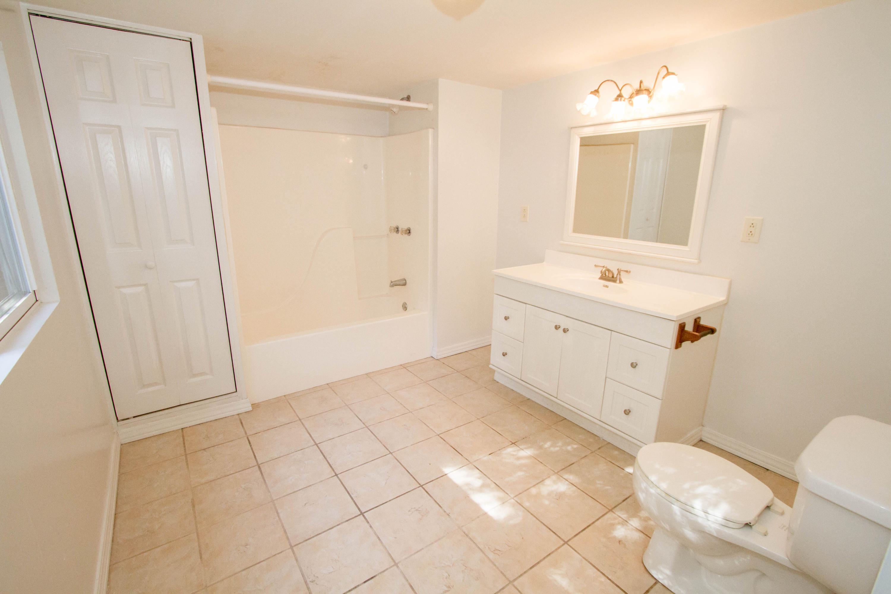 FLORIDA HEIGHTS - Residential