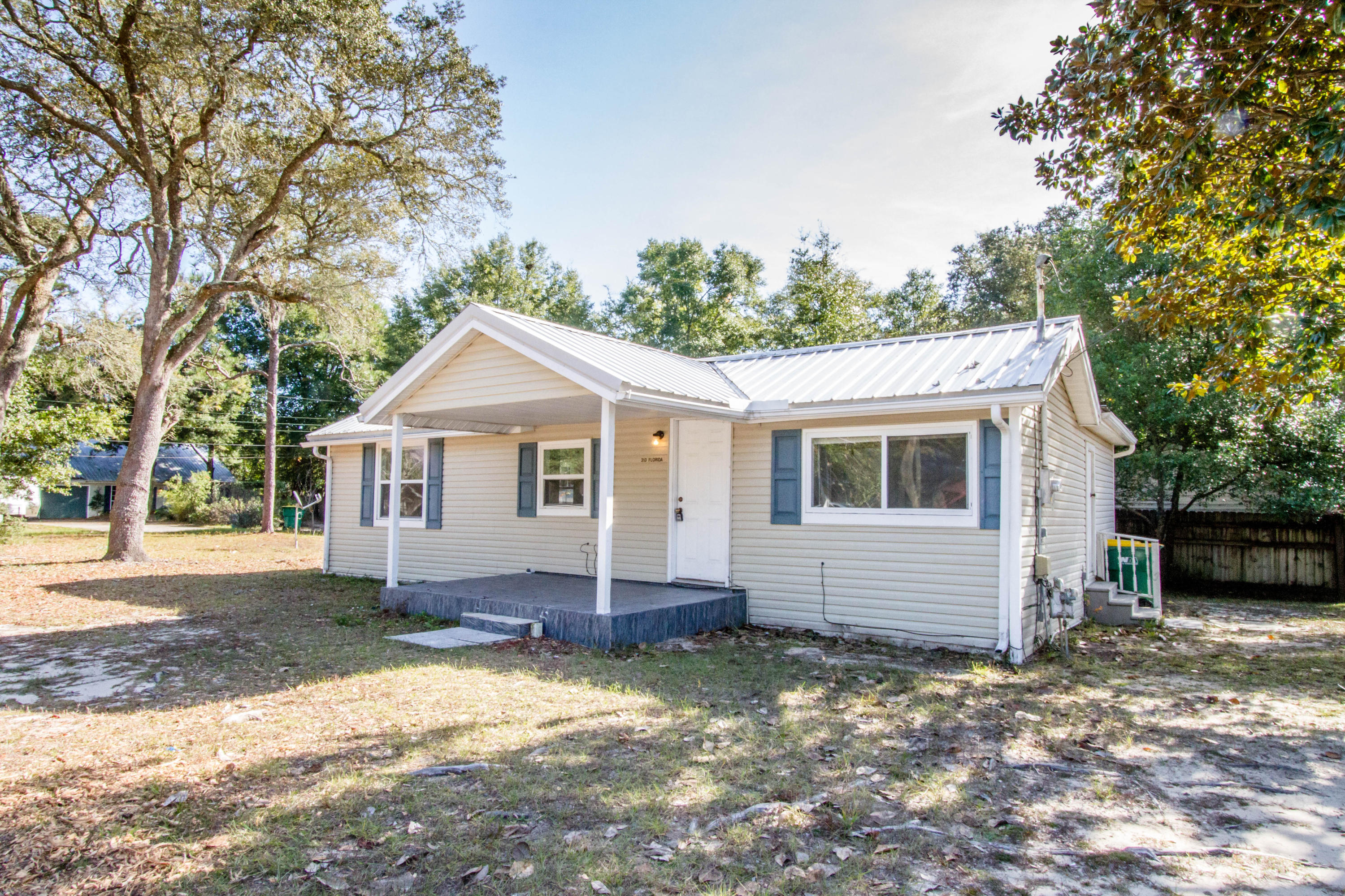 FLORIDA HEIGHTS - Residential