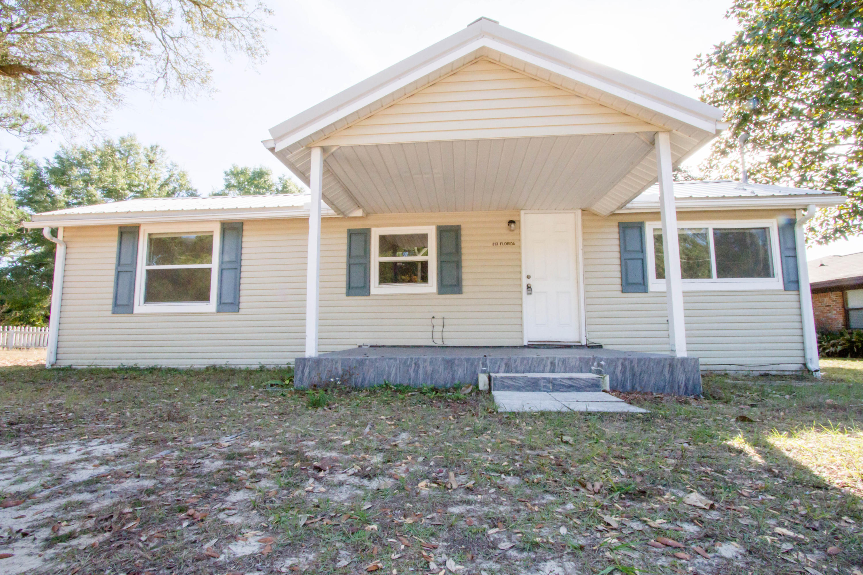 FLORIDA HEIGHTS - Residential