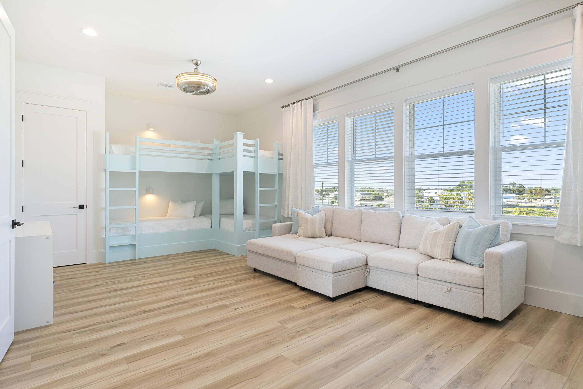 Hadley's Beach - Residential