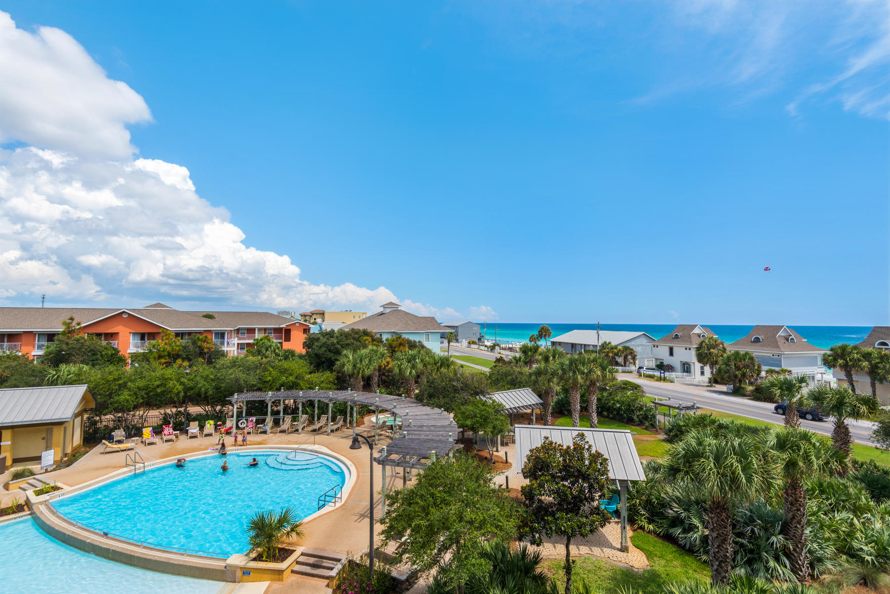 BEACH RESORT - Residential