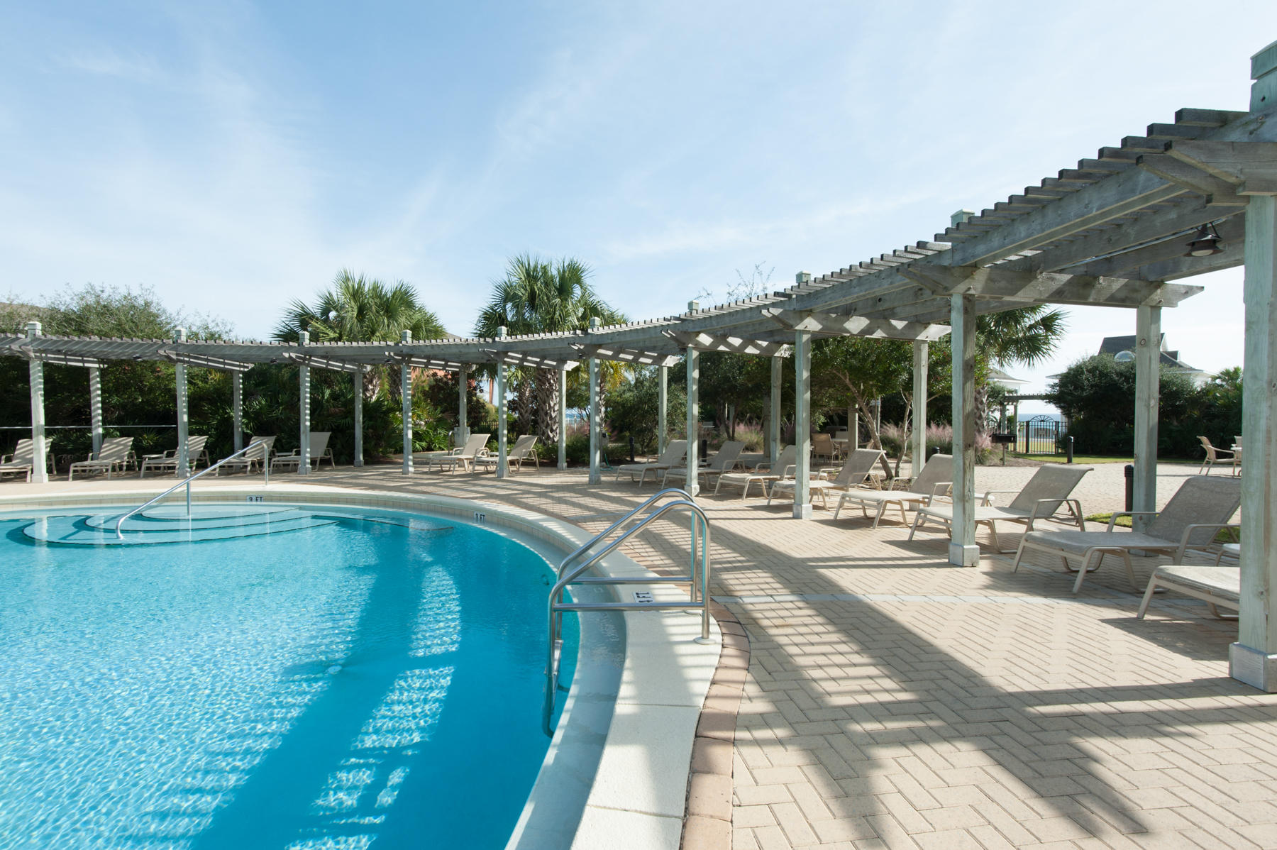 BEACH RESORT - Residential