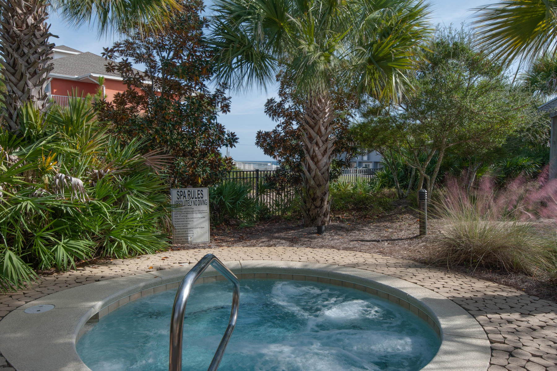 BEACH RESORT - Residential