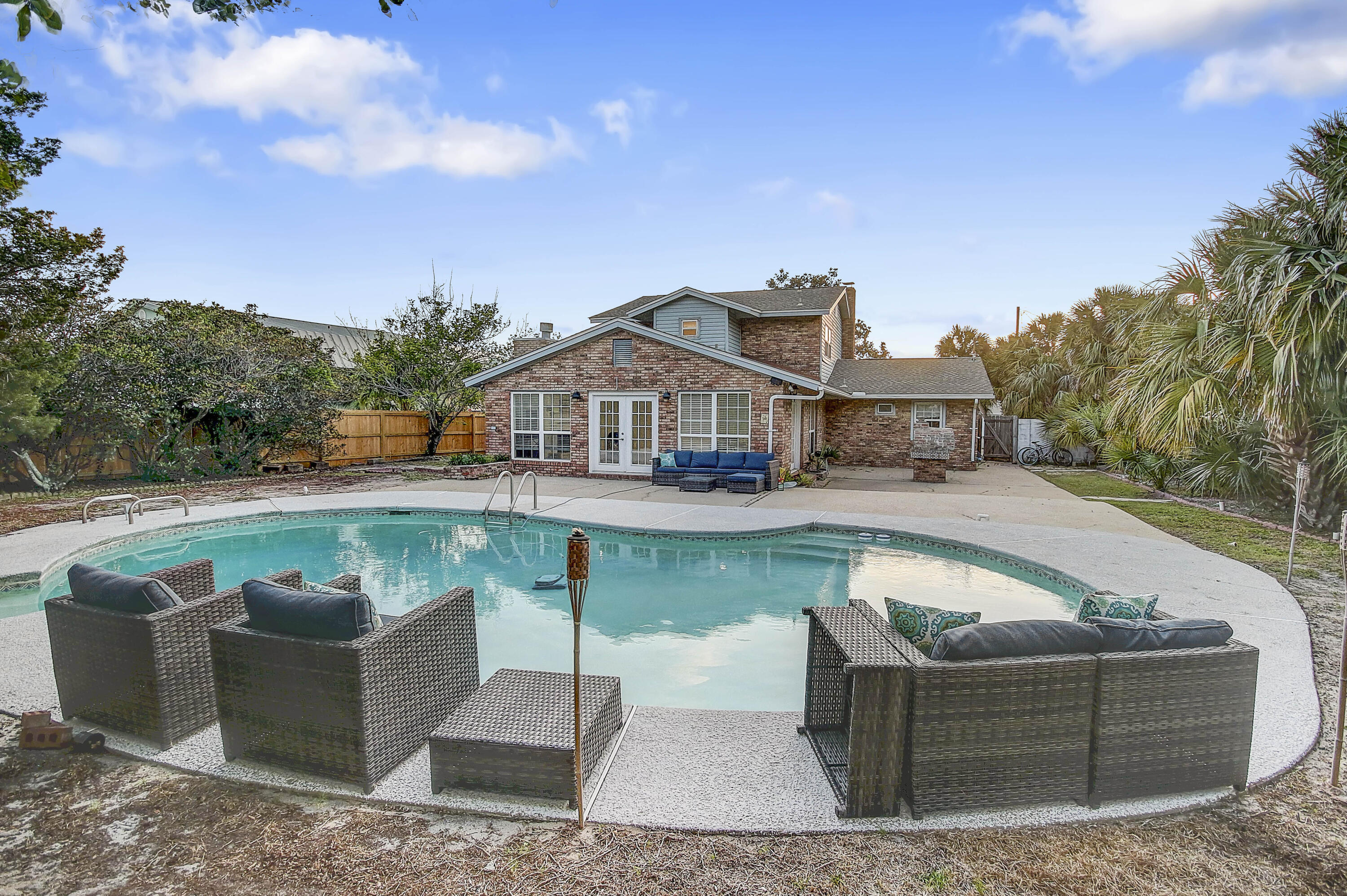 SANTA ROSA ISLAND - Residential