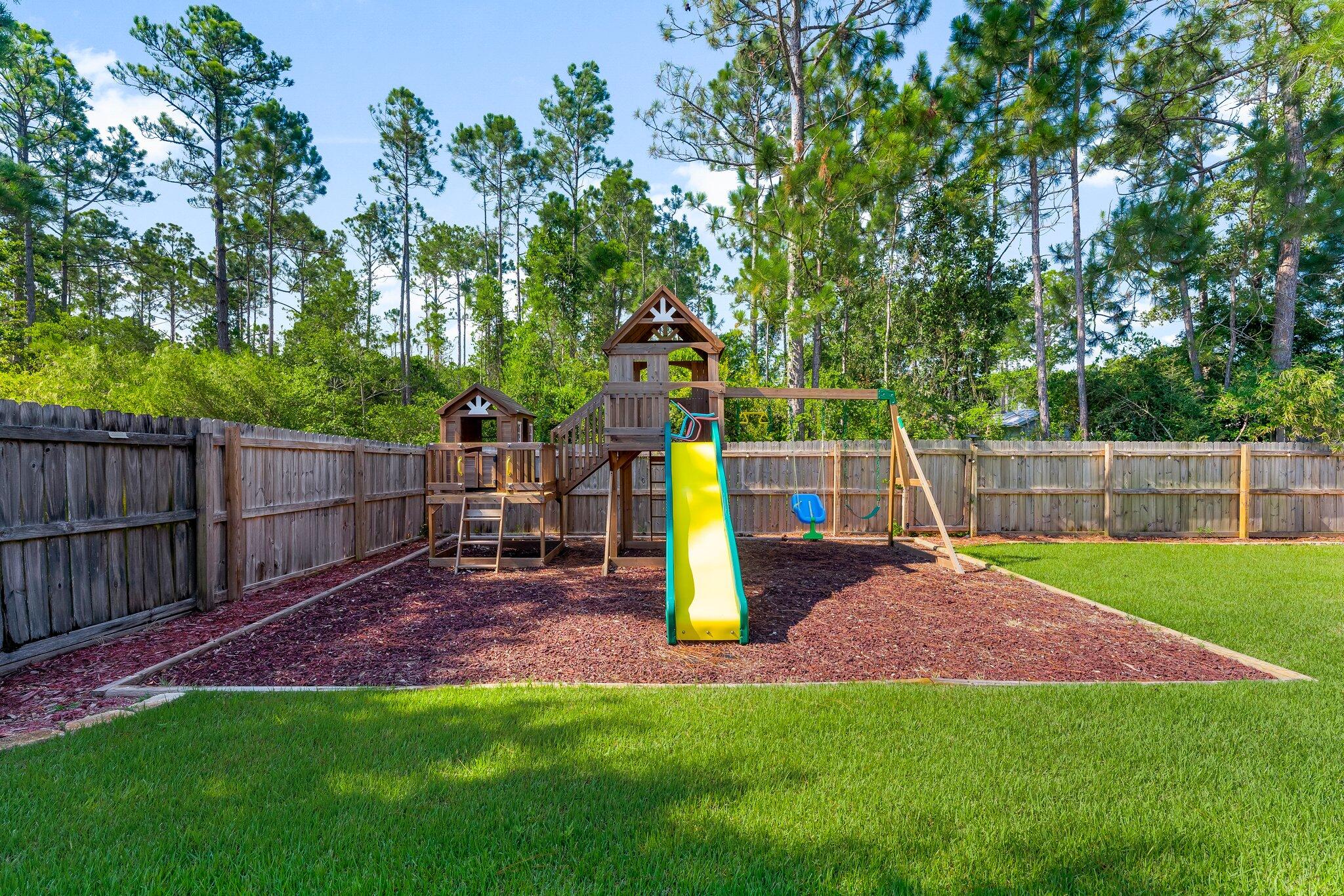 WHISPERING LAKE - Residential Lease