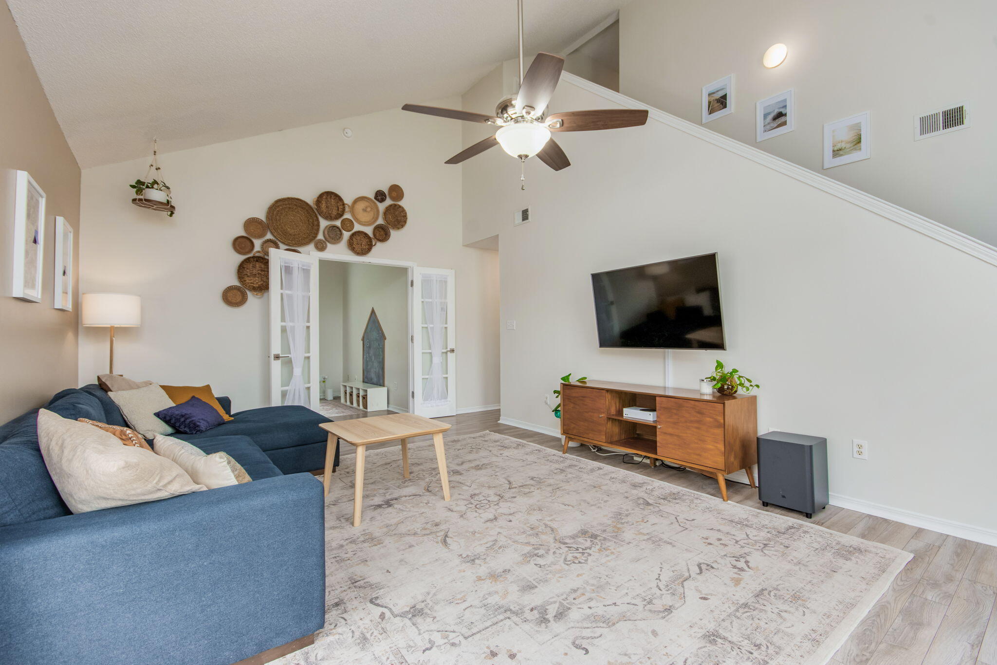 IVALEA GARDENS - Residential