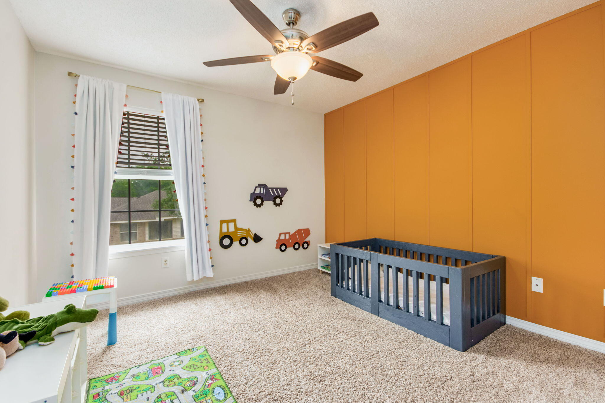 IVALEA GARDENS - Residential