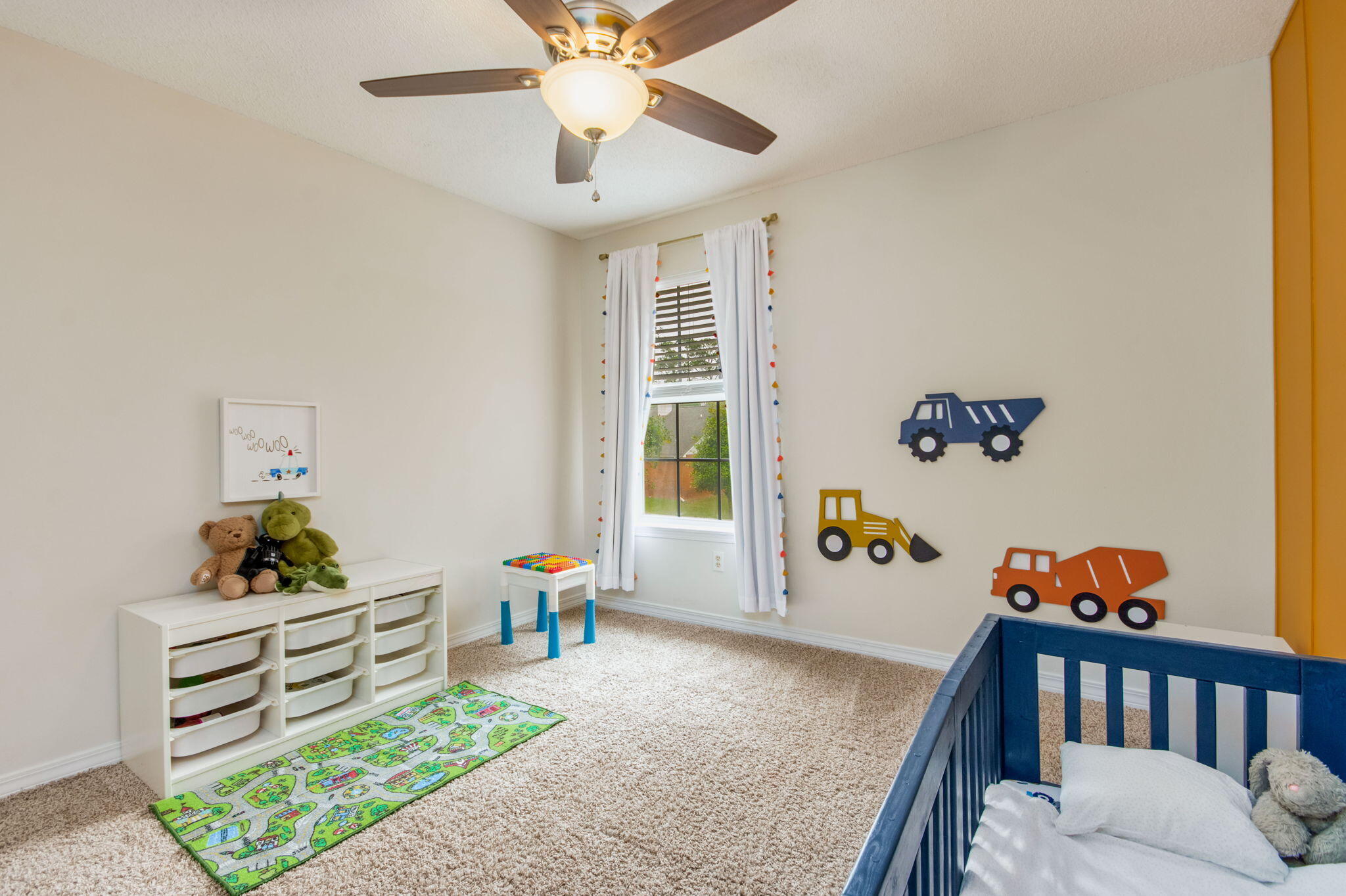 IVALEA GARDENS - Residential