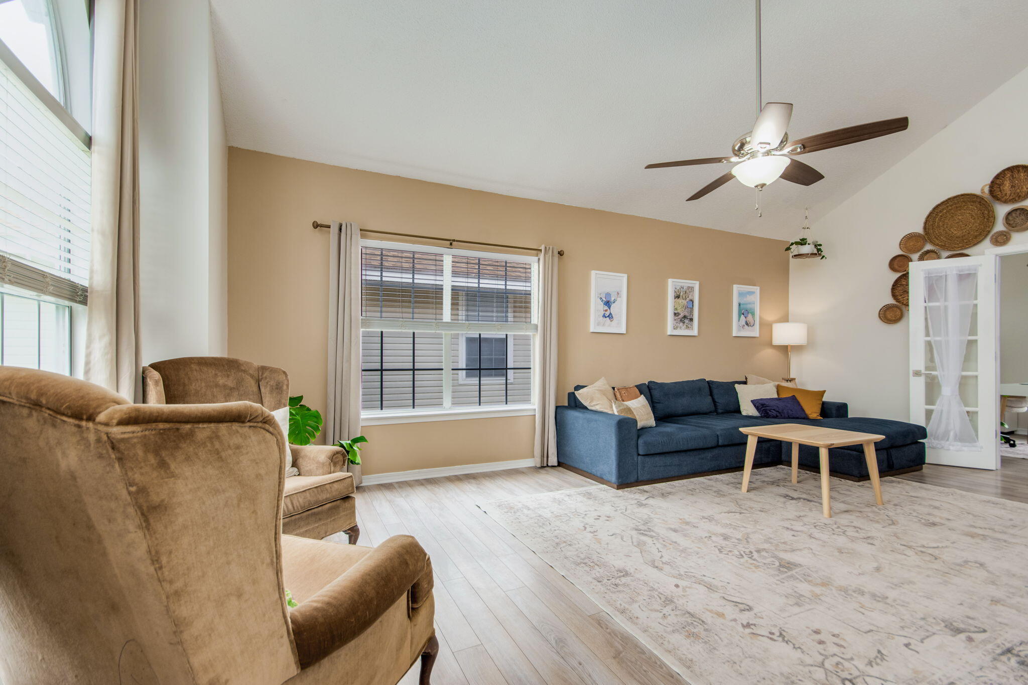 IVALEA GARDENS - Residential