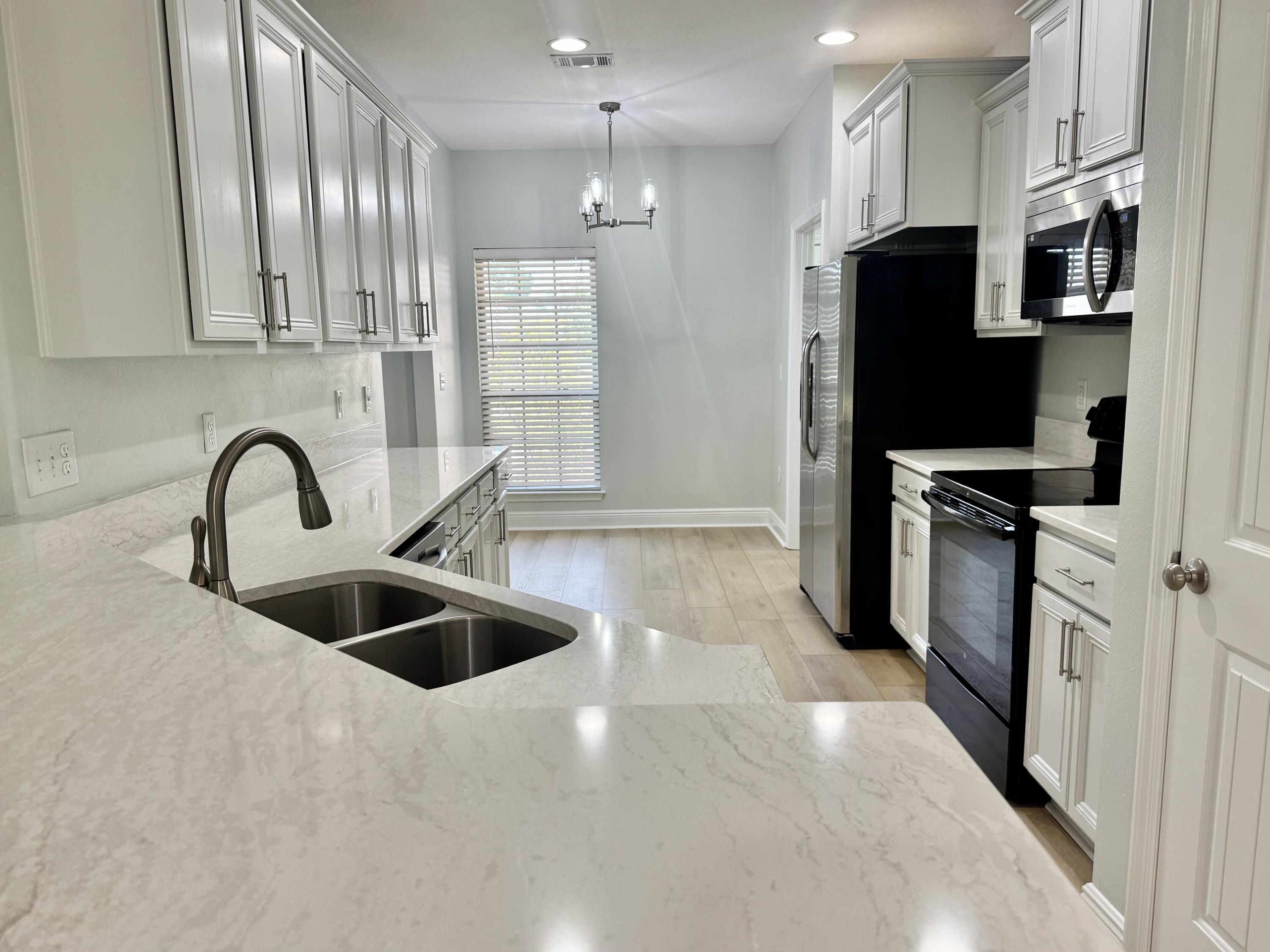 DRIFTWOOD ESTATES - Residential Lease