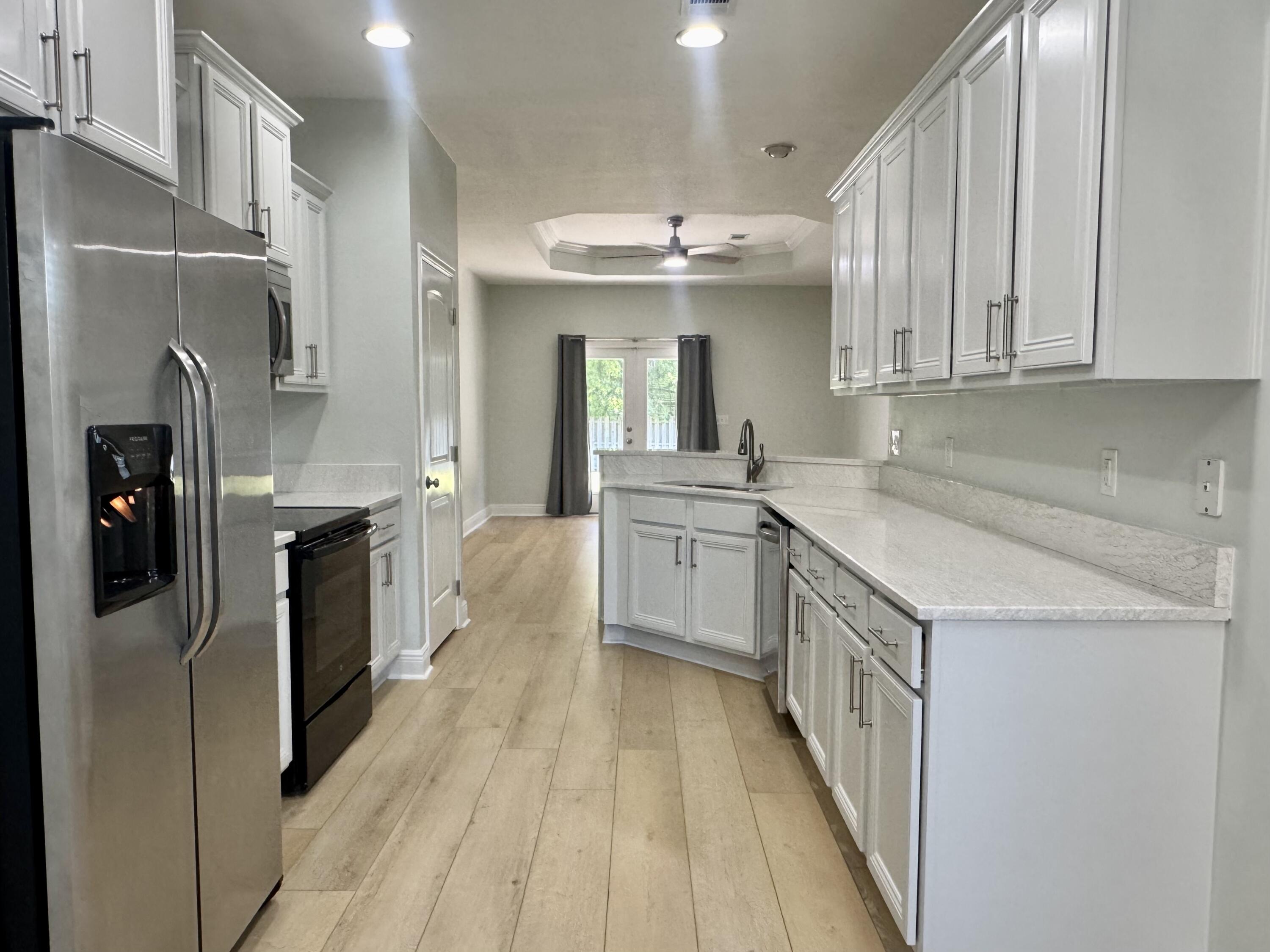DRIFTWOOD ESTATES - Residential Lease