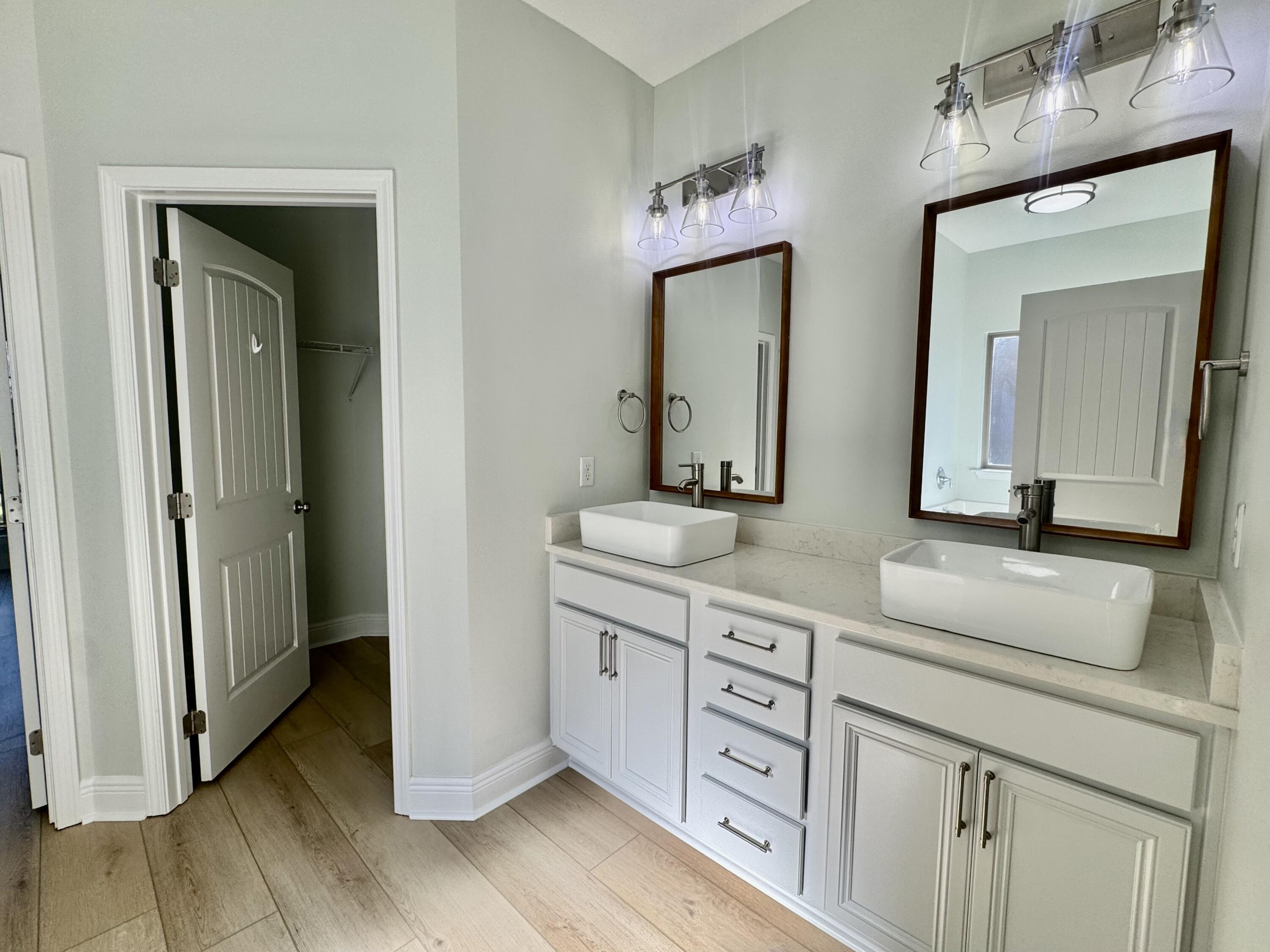 DRIFTWOOD ESTATES - Residential Lease