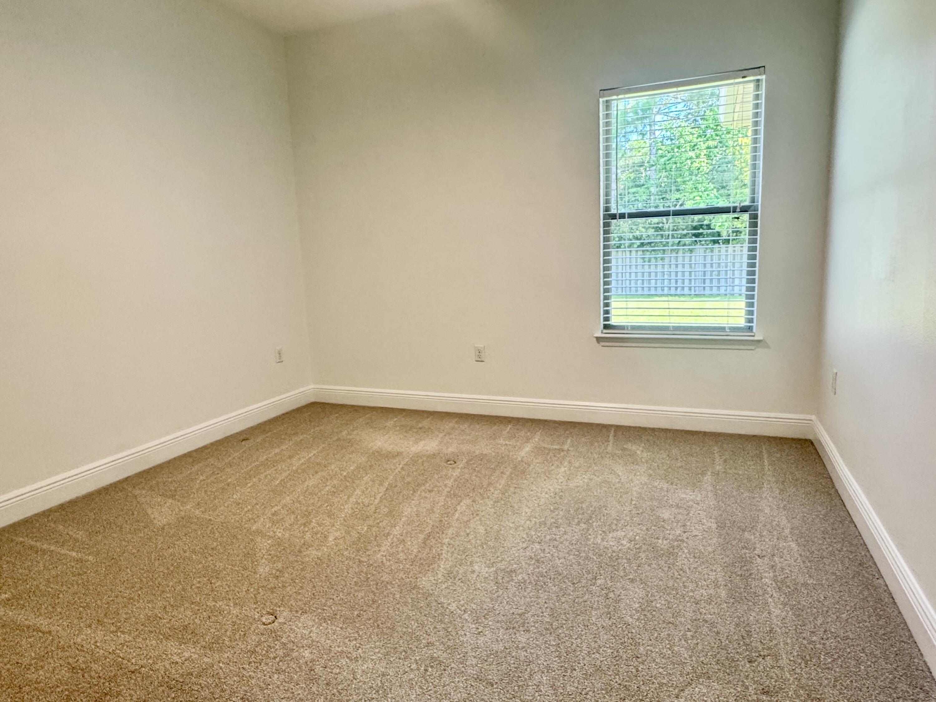 DRIFTWOOD ESTATES - Residential Lease