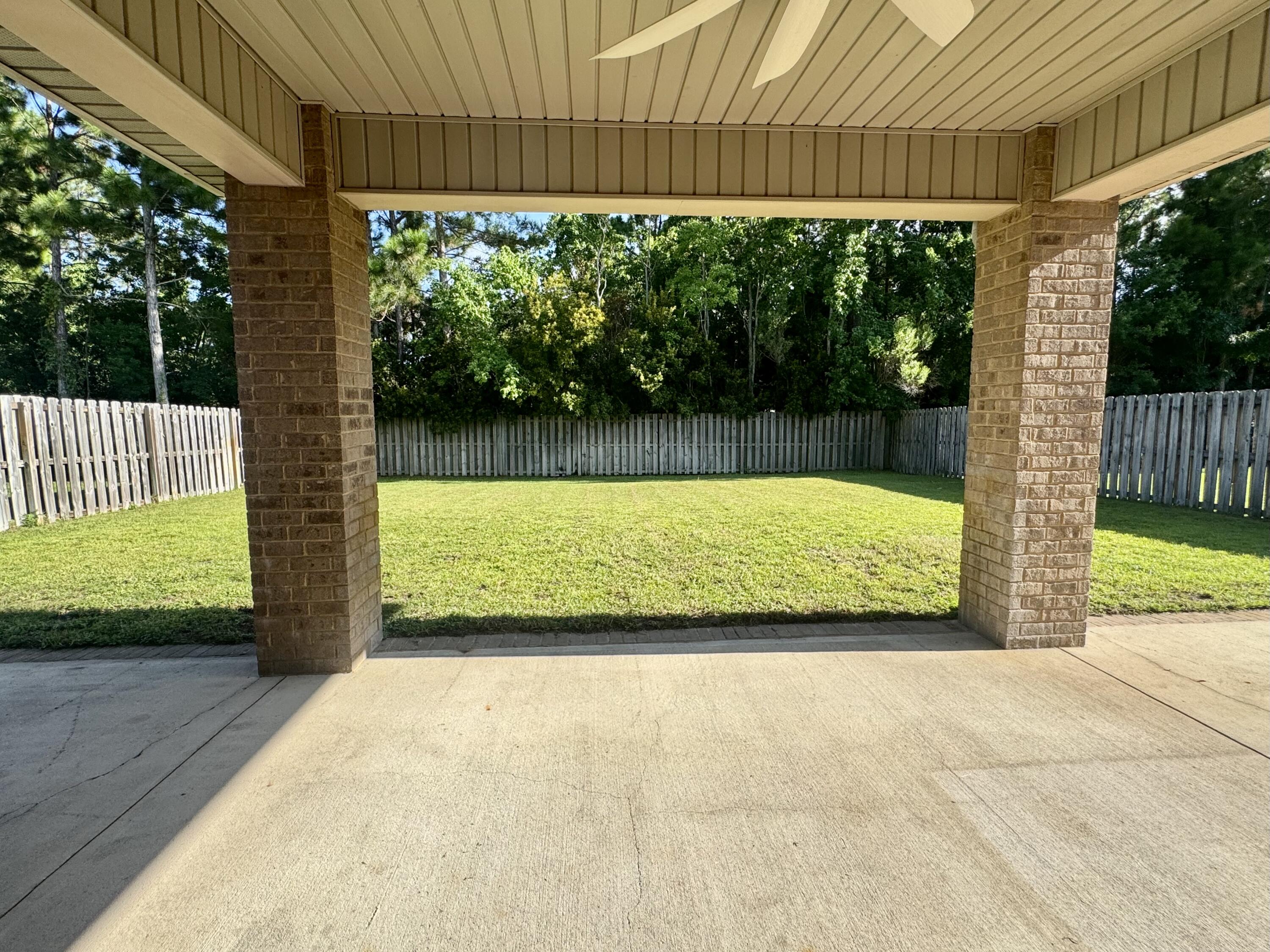 DRIFTWOOD ESTATES - Residential Lease