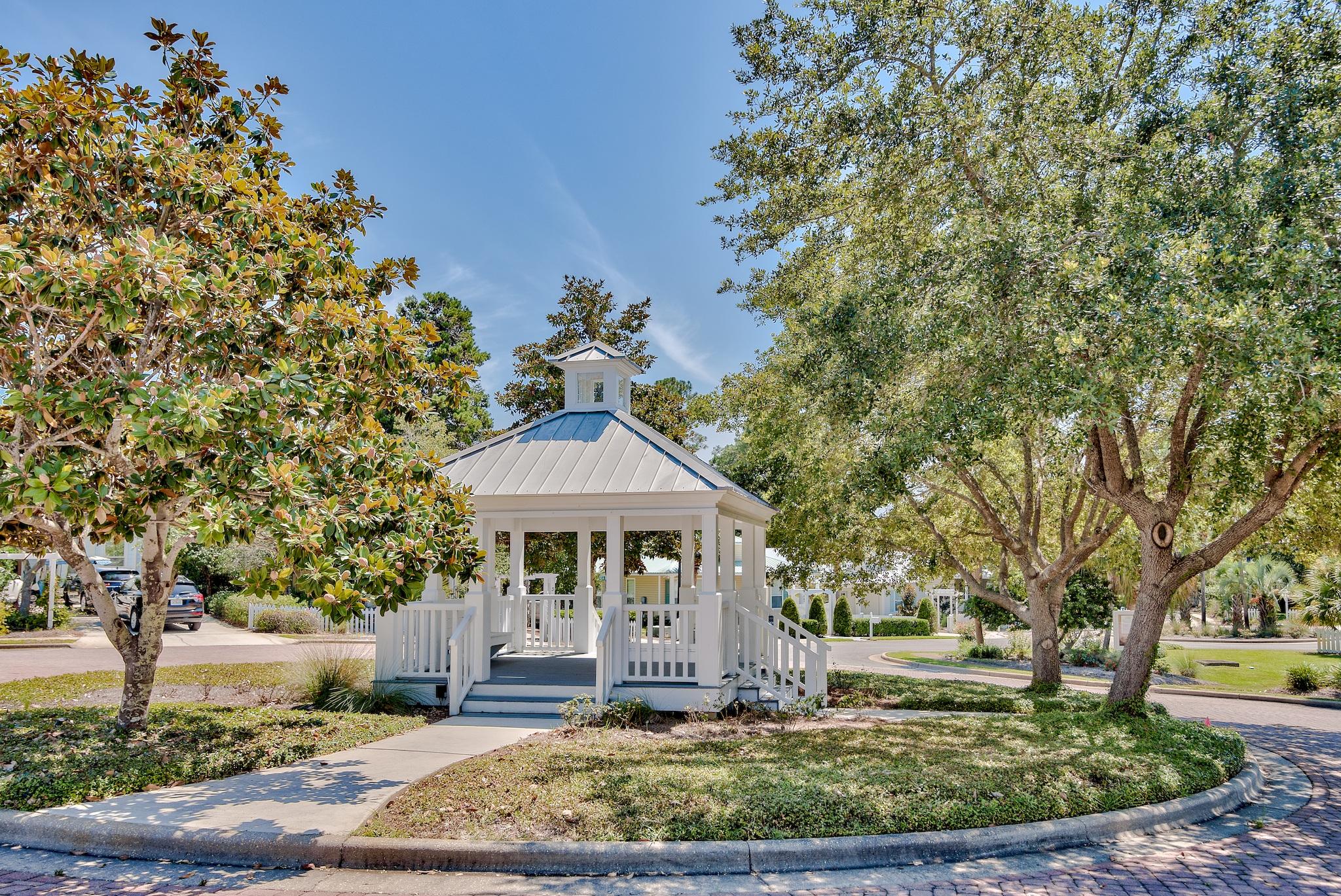 SEA DUNES - Residential