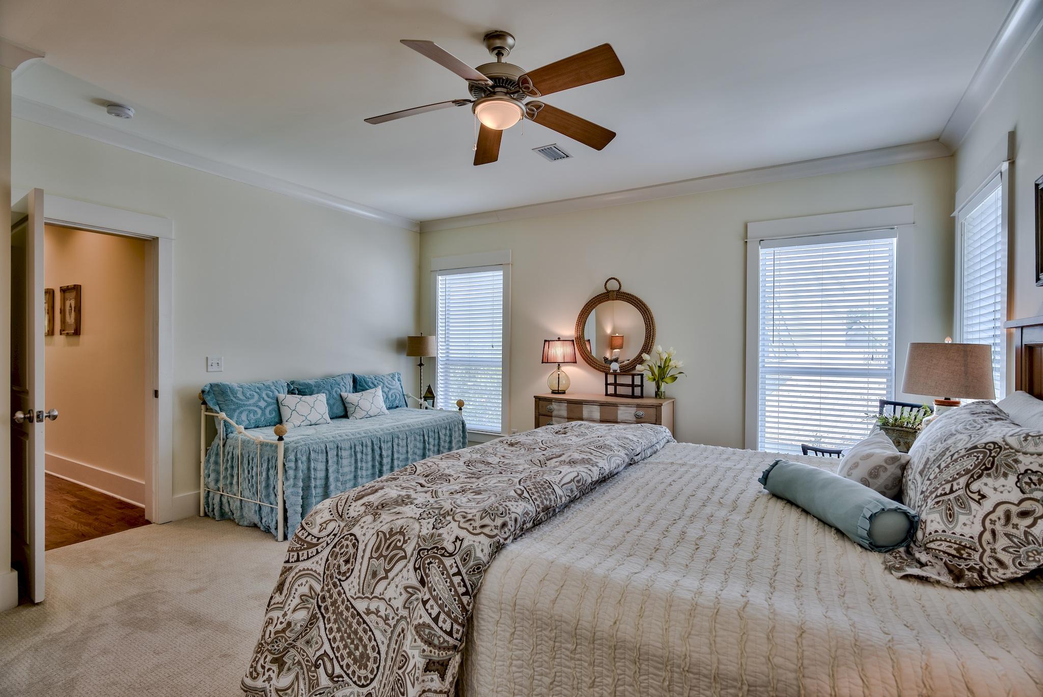 SEA DUNES - Residential