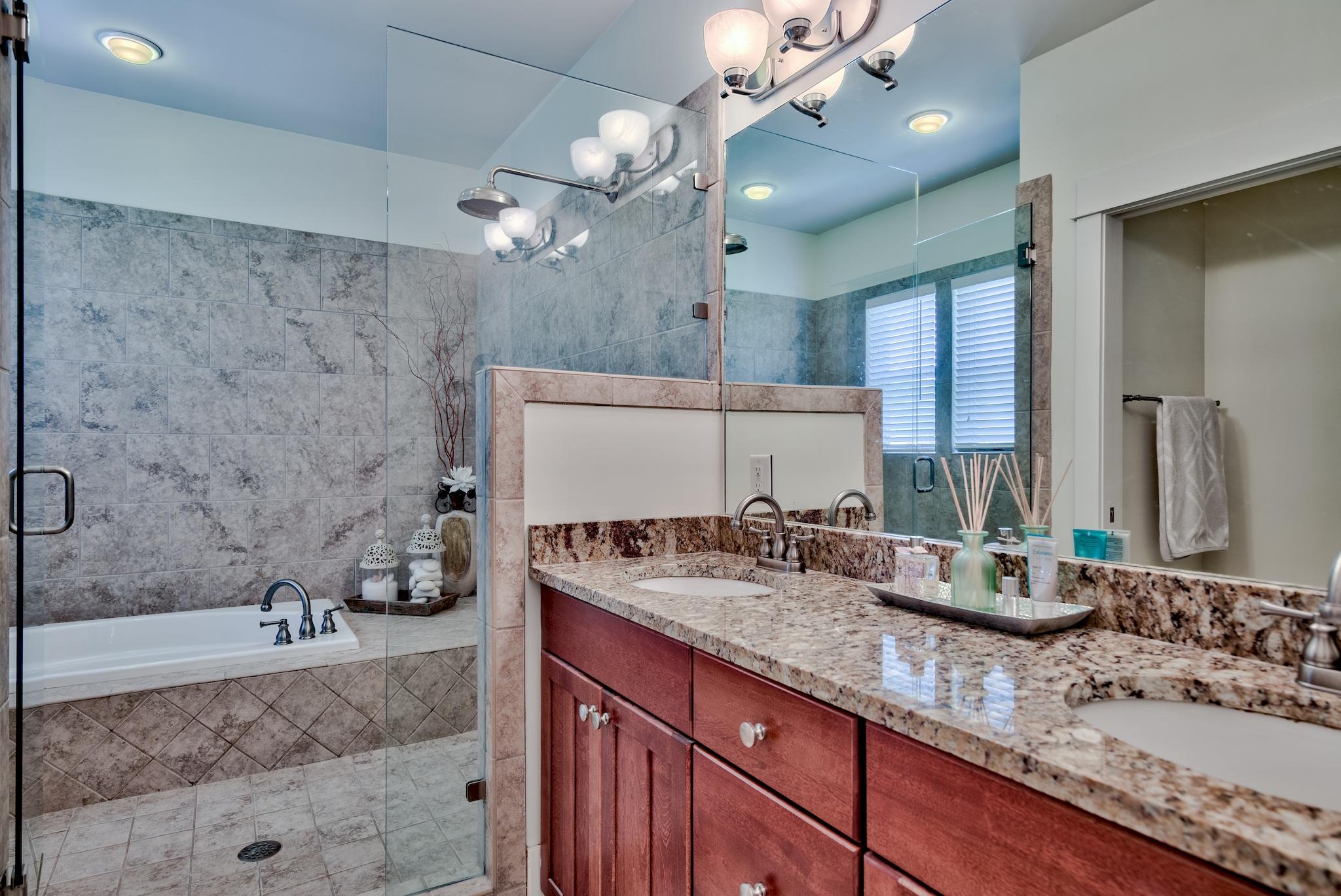 SEA DUNES - Residential