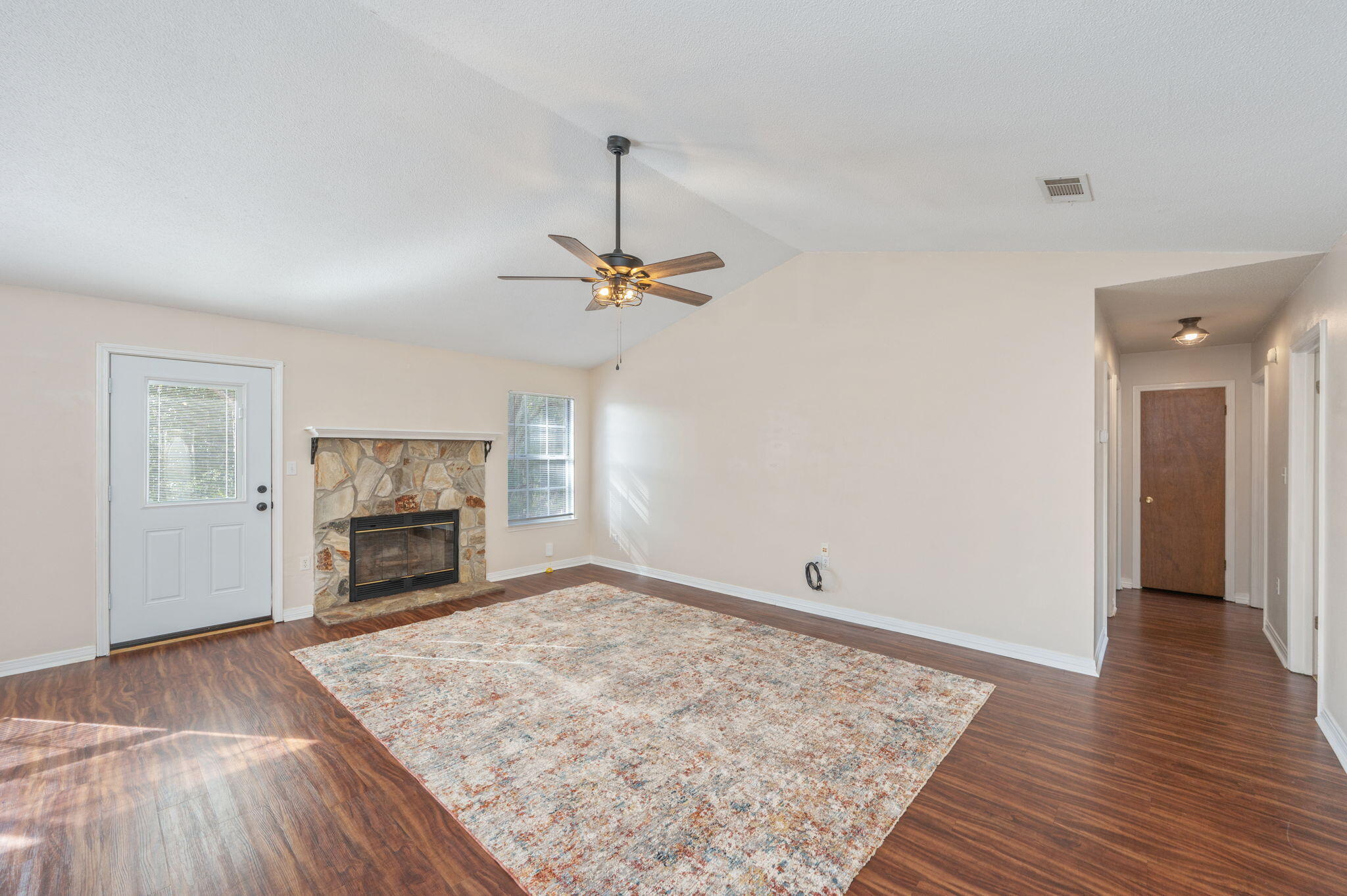 SOUTHVIEW EST PH II - Residential Lease