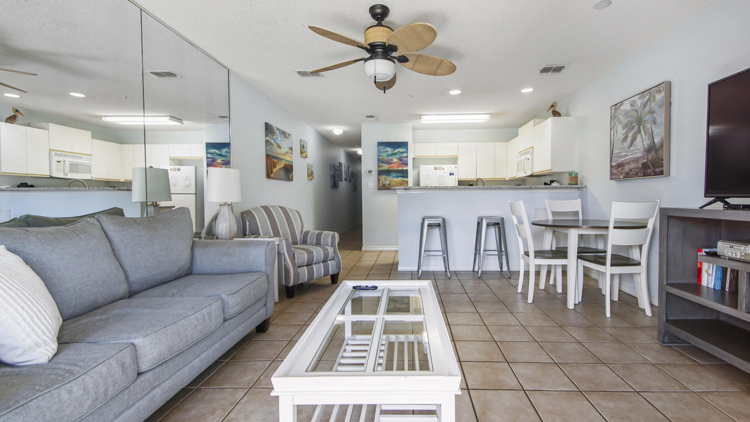 MARAVILLA CONDO 2 - Residential