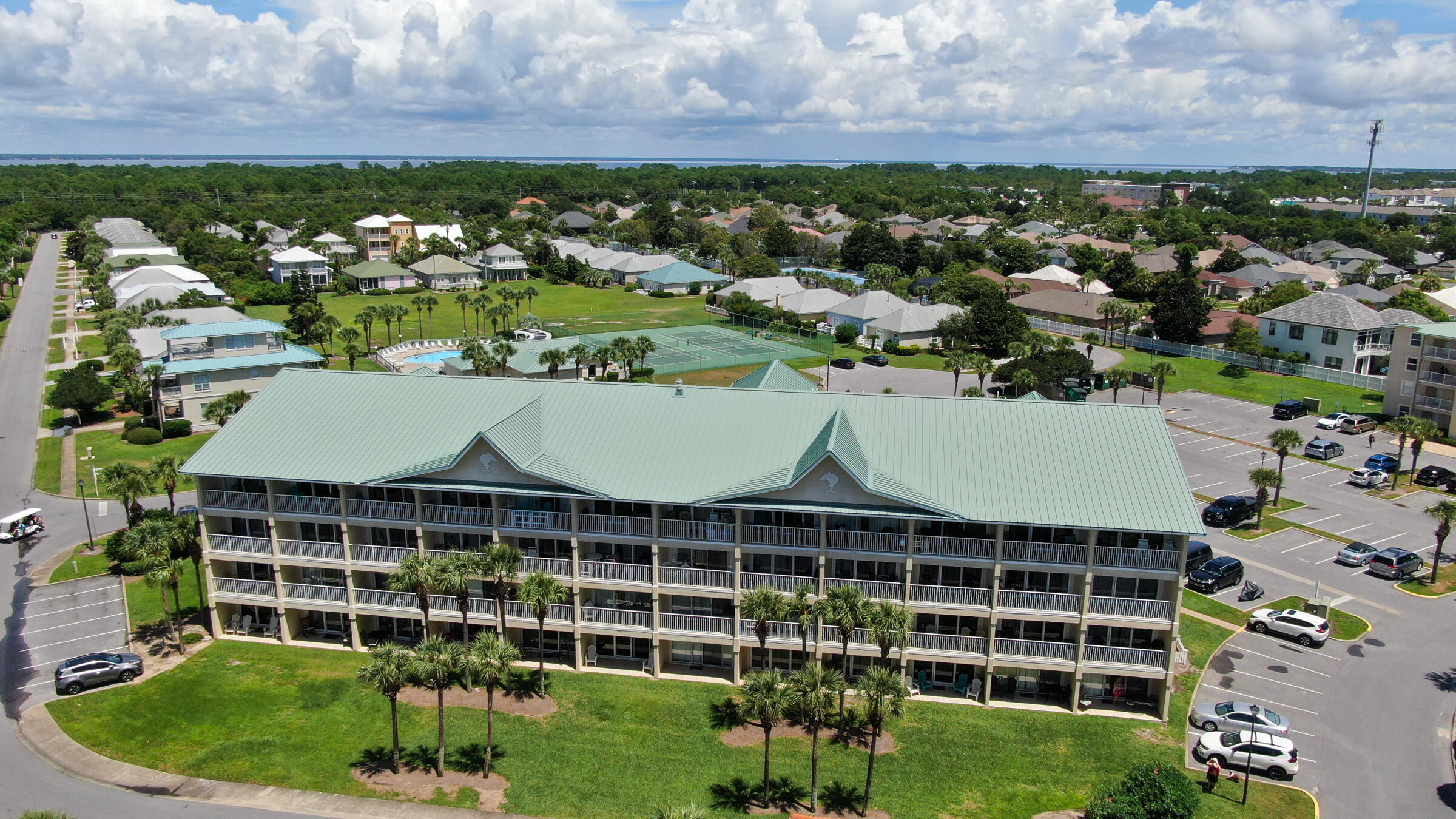 MARAVILLA CONDO 2 - Residential