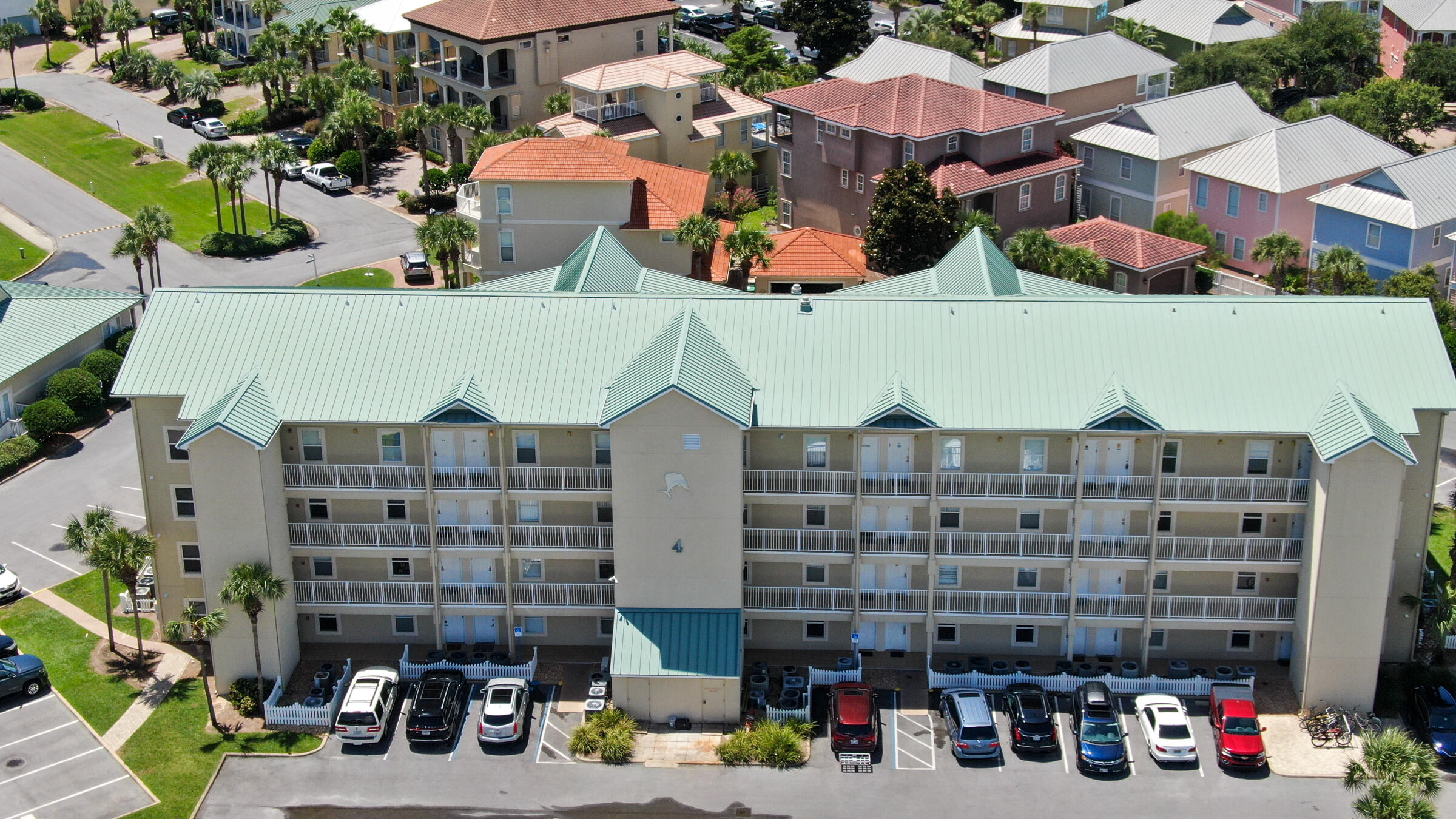 MARAVILLA CONDO 2 - Residential