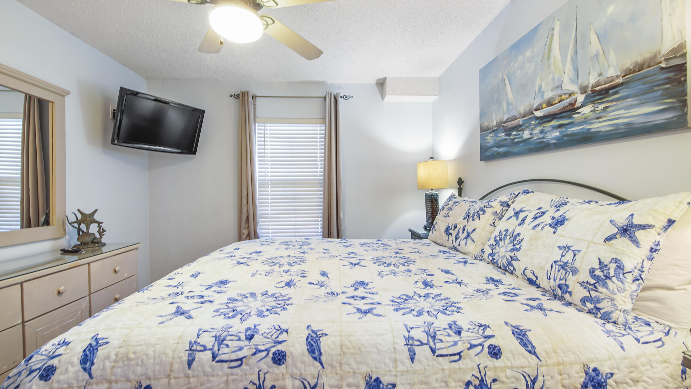 MARAVILLA CONDO 2 - Residential