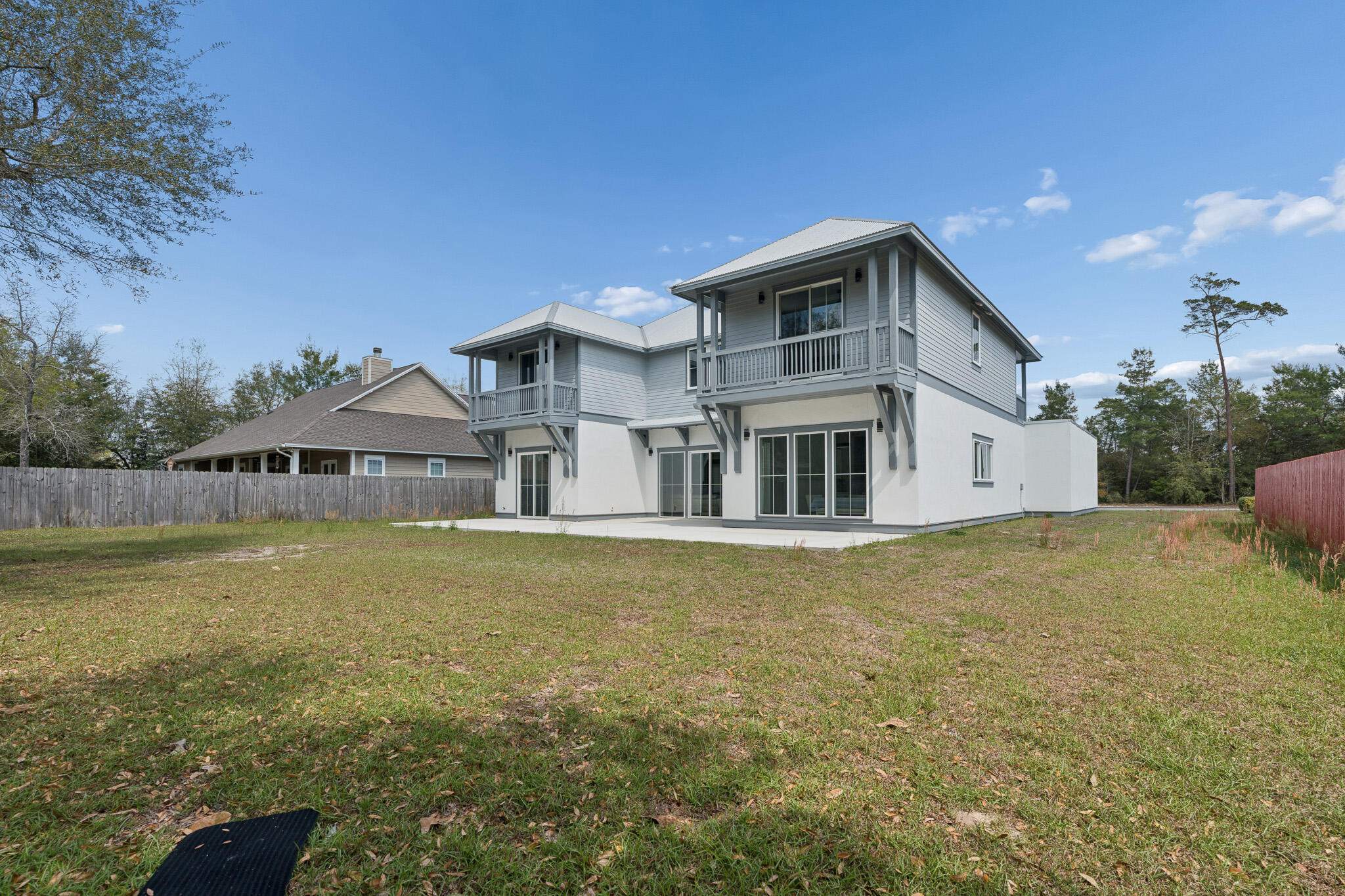 Lake Merial - Residential