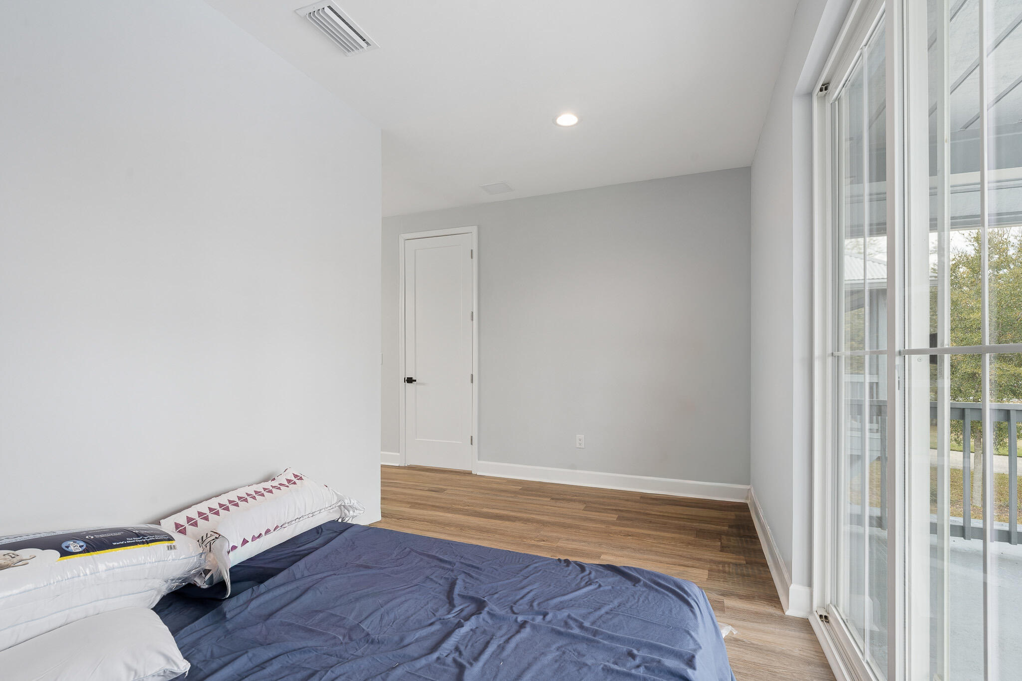 Lake Merial - Residential