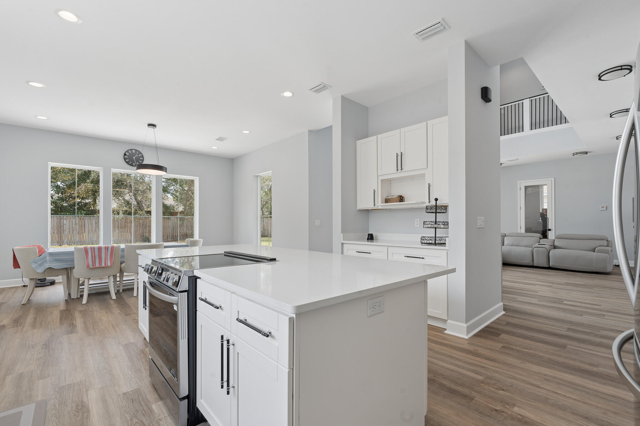 Lake Merial - Residential