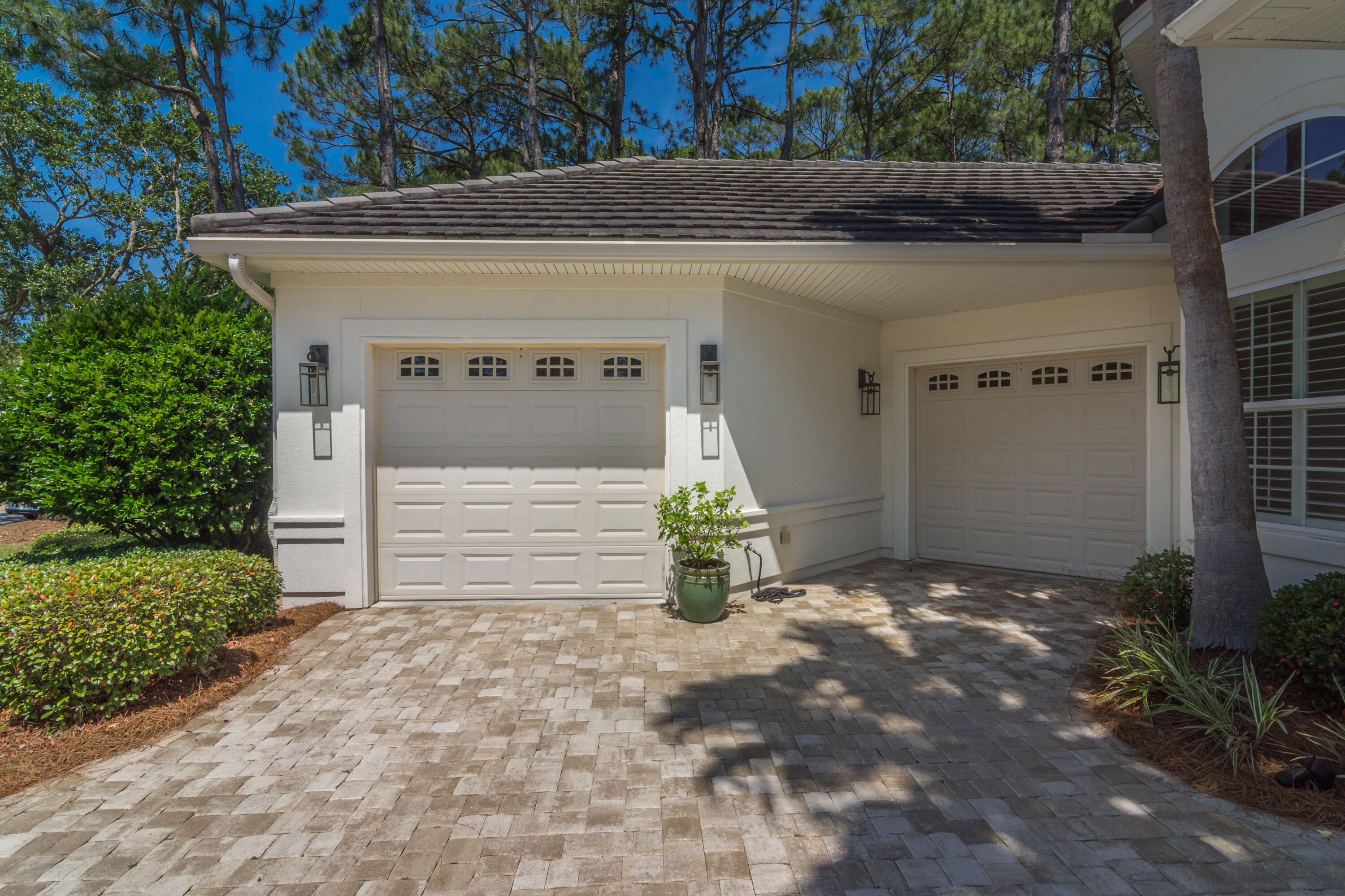 BAYTOWNE AVENUE - Residential