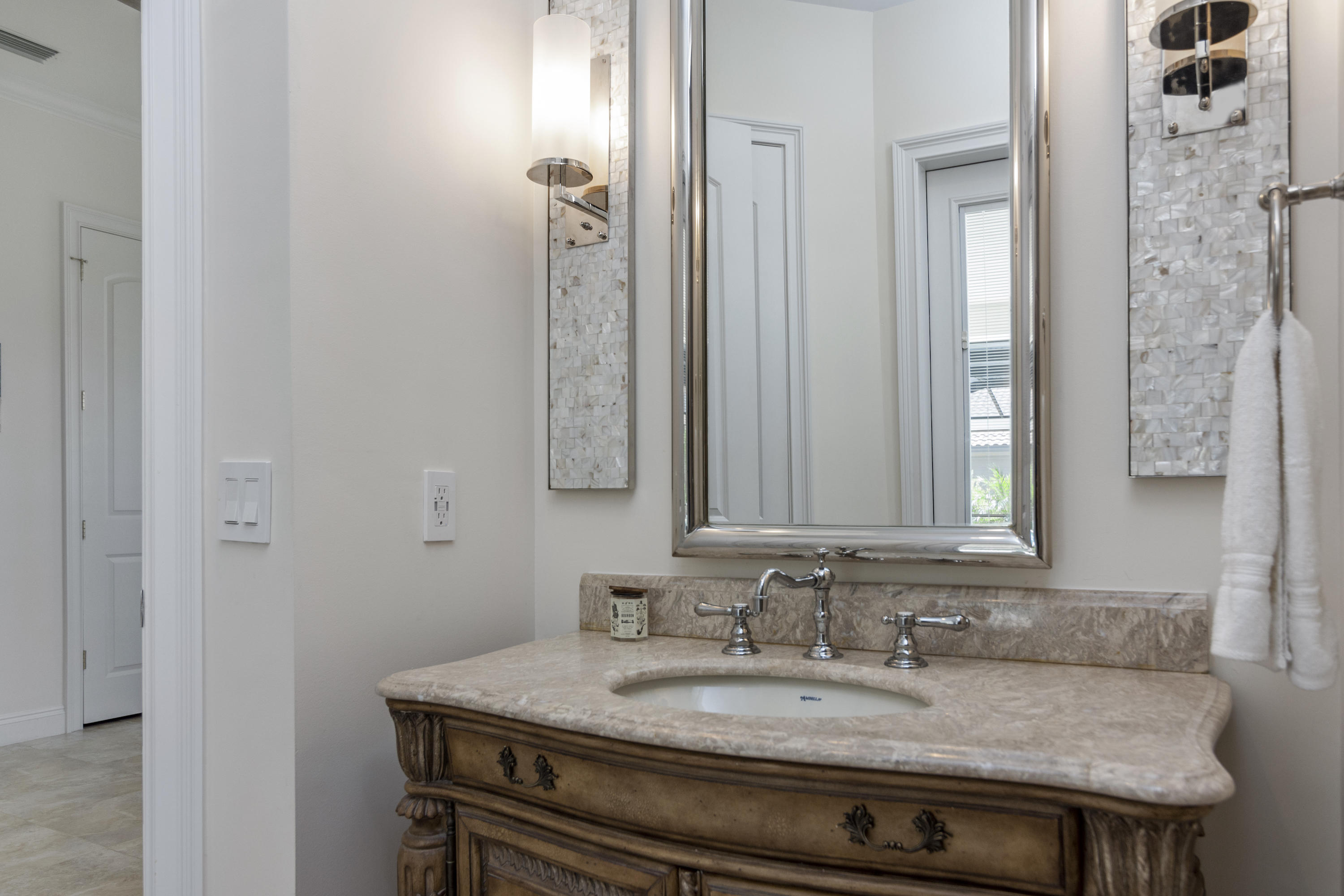 BAYTOWNE AVENUE - Residential