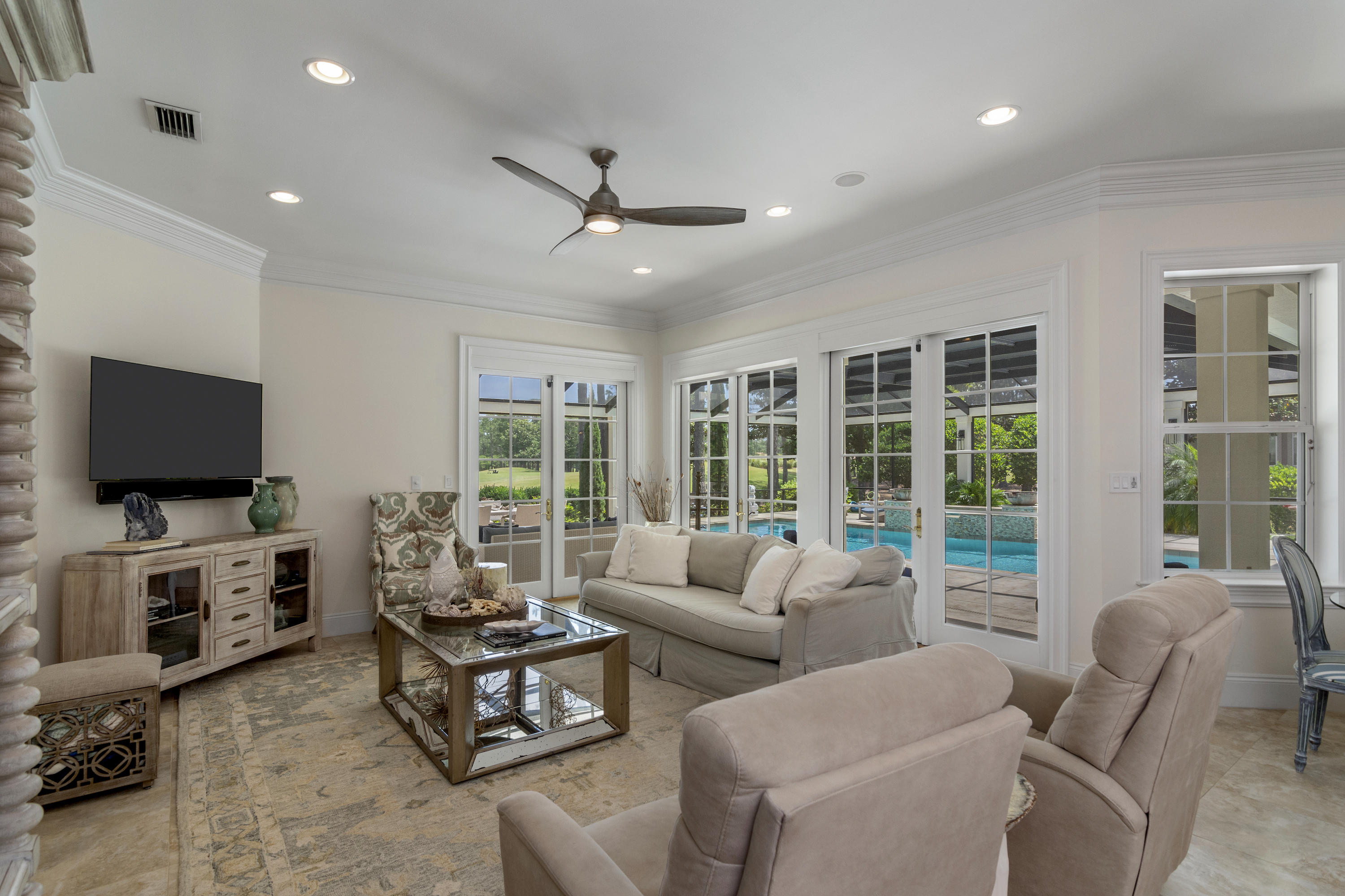 BAYTOWNE AVENUE - Residential