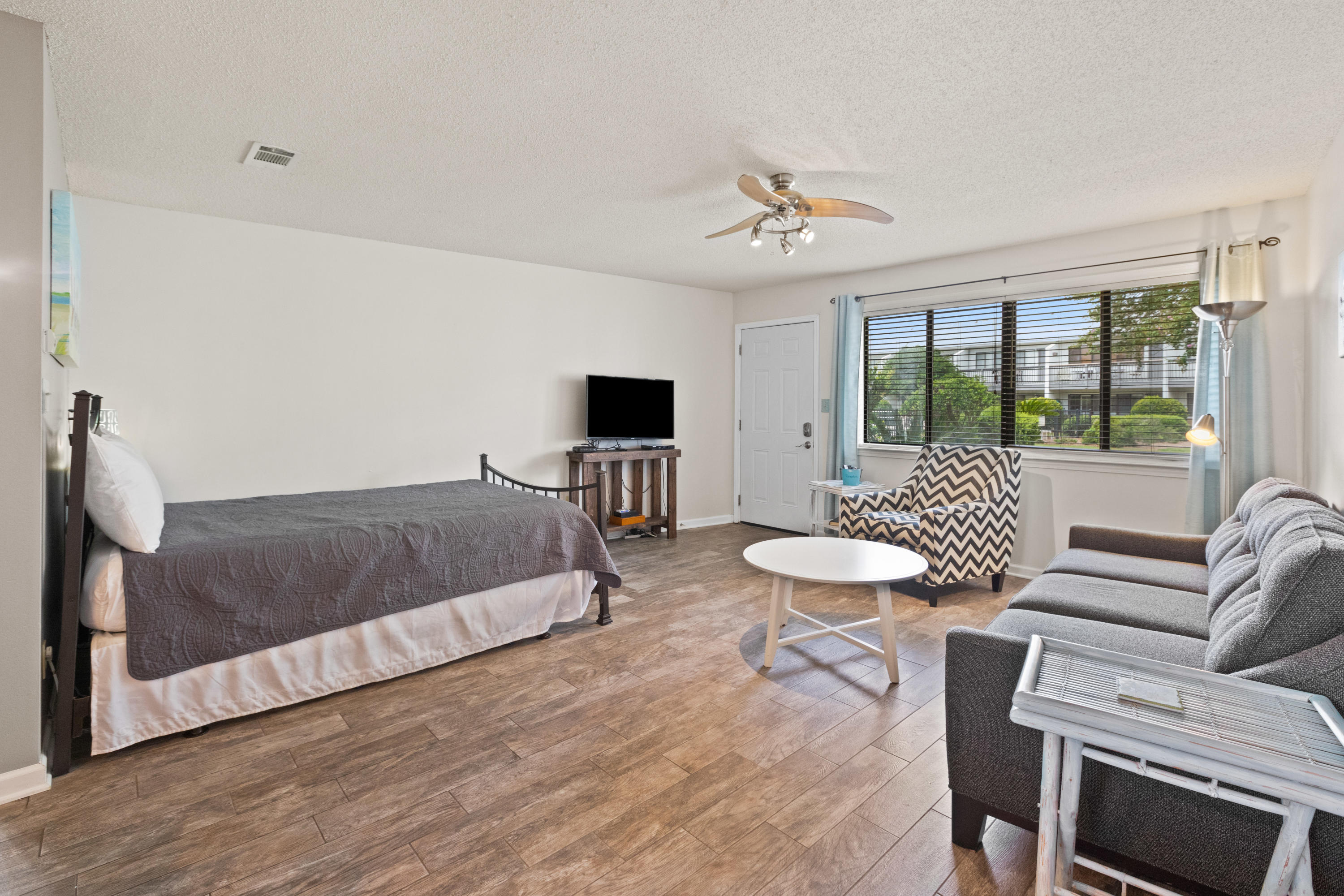 HIDDEN BEACH VILLAS CONDO - Residential