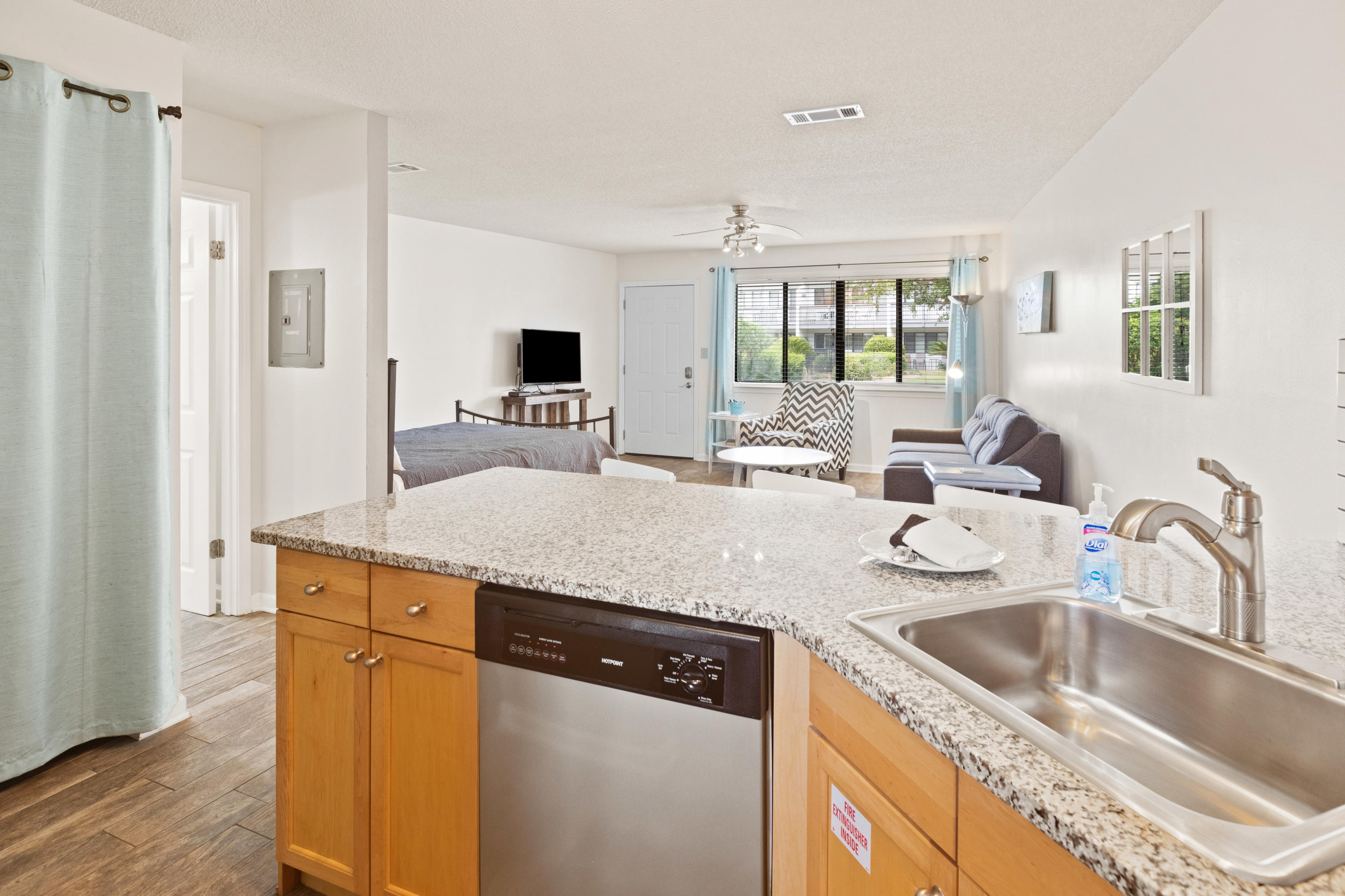 HIDDEN BEACH VILLAS CONDO - Residential