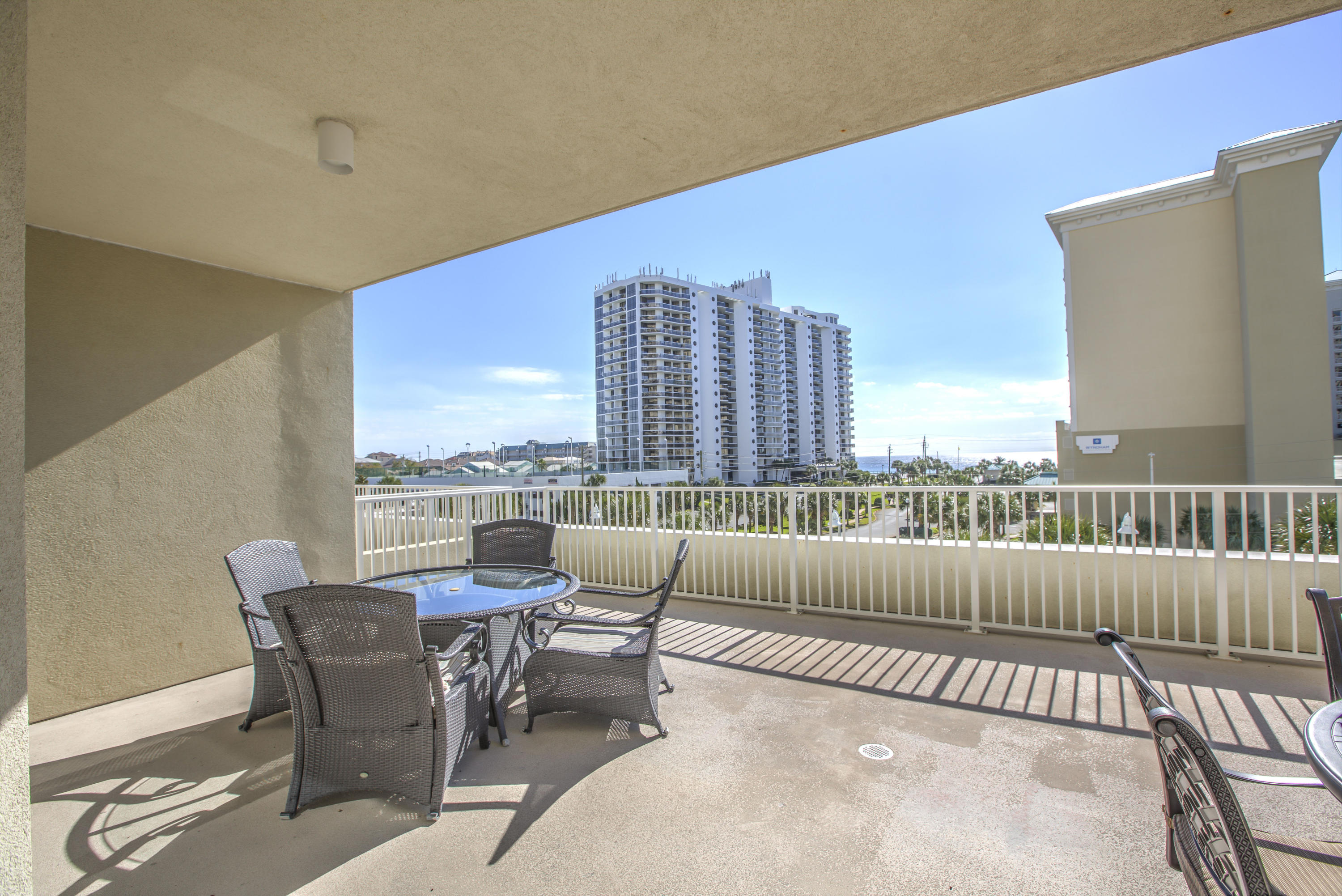 ARIEL DUNES I - Residential