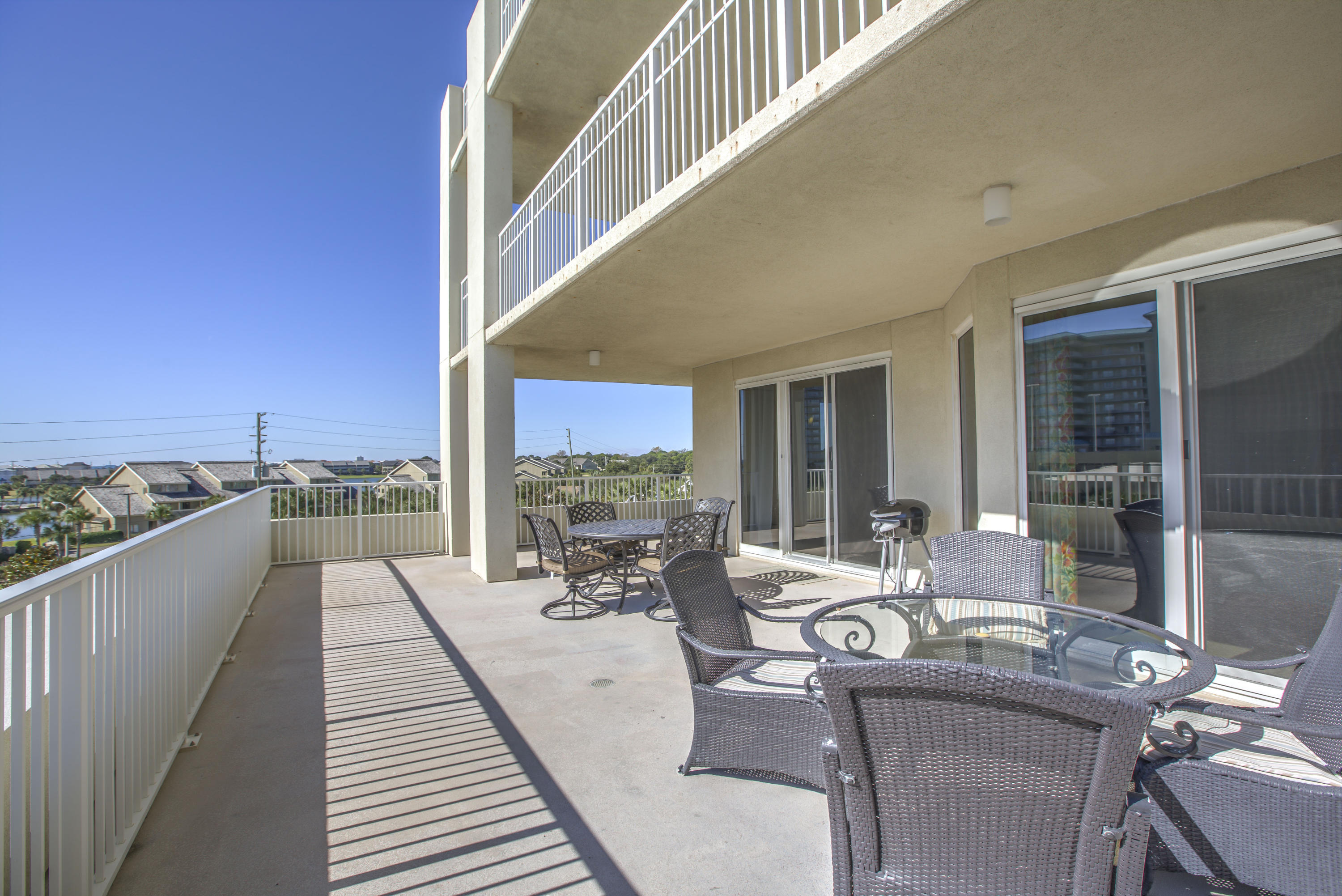 ARIEL DUNES I - Residential