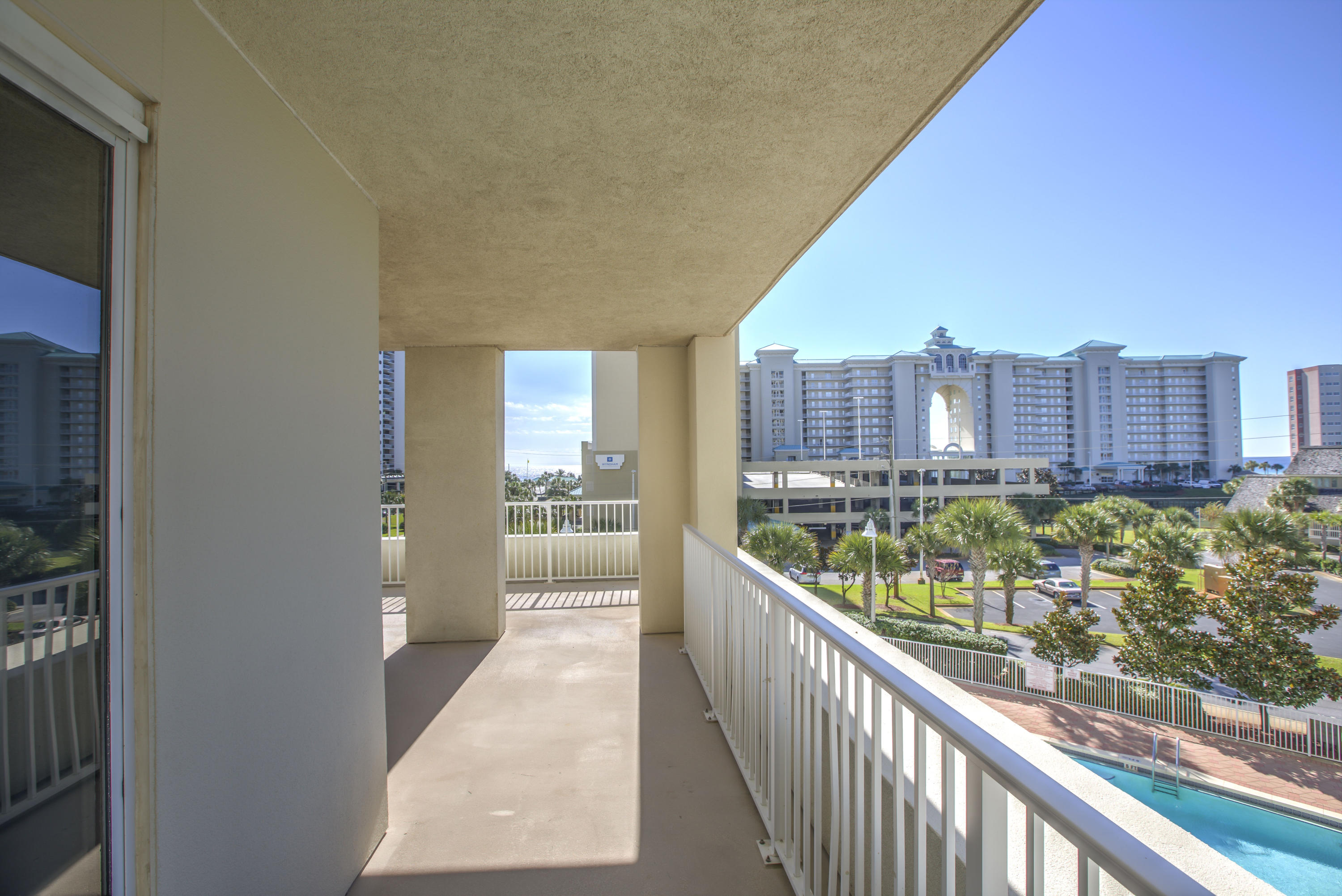 ARIEL DUNES I - Residential