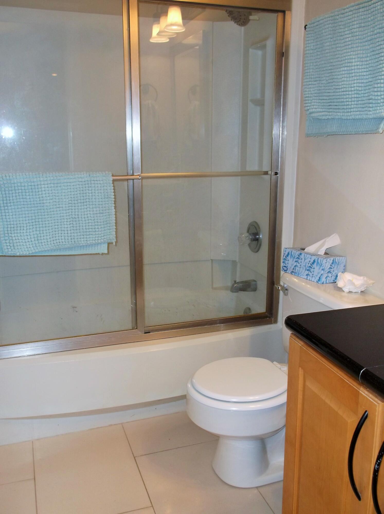 COMMODORES LANDING - Residential