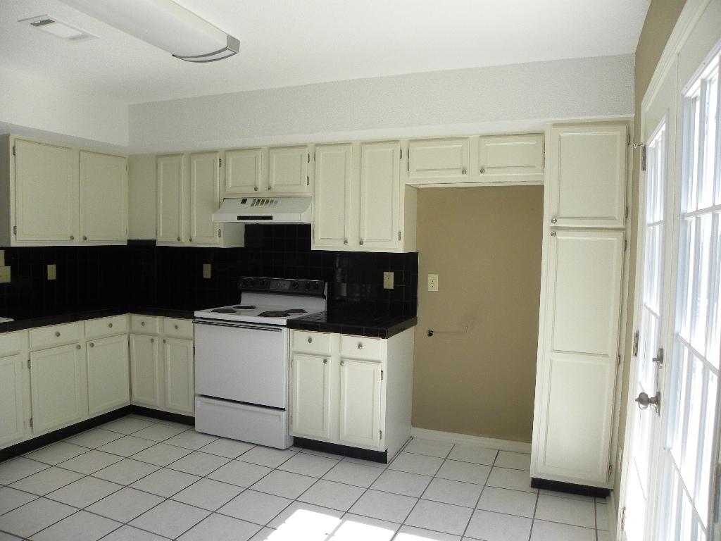 CHATEAU PRES DE LA MER - Residential