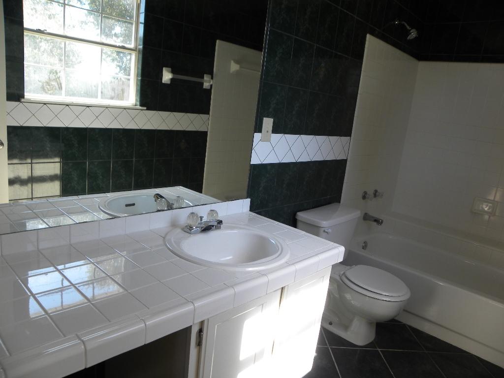 CHATEAU PRES DE LA MER - Residential