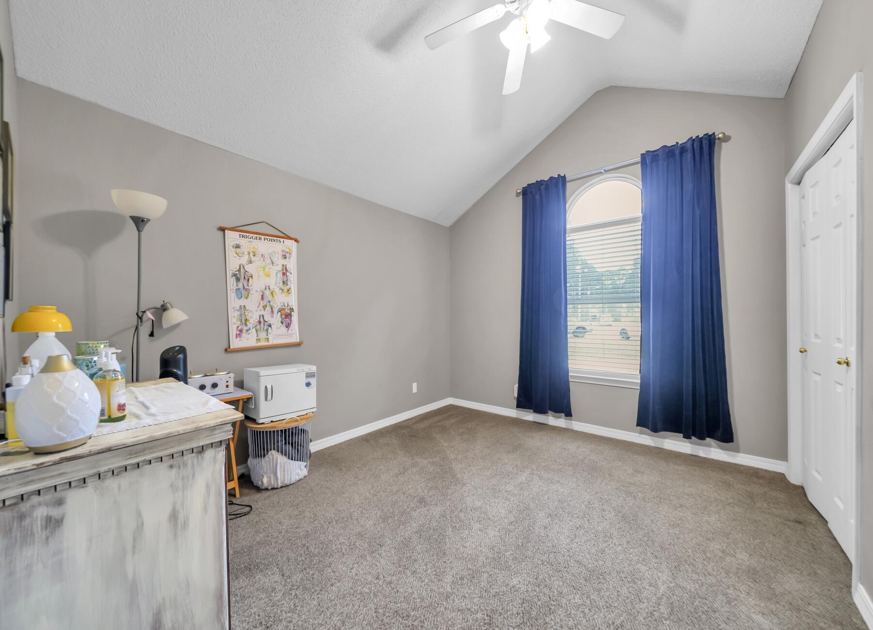 MONARCH ESTATES - Residential