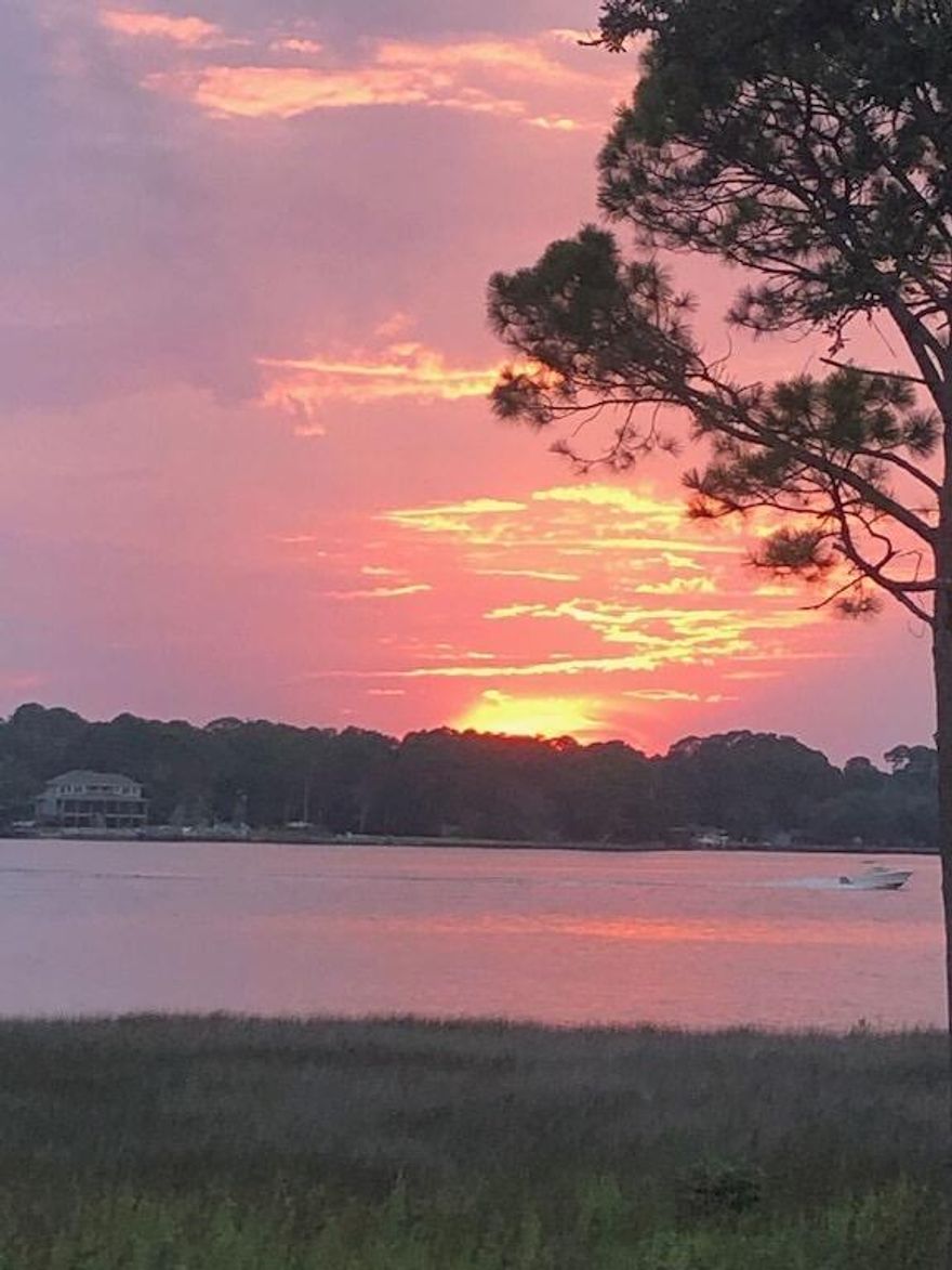 WHAT A VIEW! Stunning waterfront townhome in desirable Marina Cove Bluewater Bay. Gorgeous views everywhere! Enjoy the picturesque sunsets on the porch overlooking the bay as well as your master bedroom. This 3/2.5 offers all the bells and whistles you could want! Fully equipped kitchen will delight any chef. Spacious master suite offers a peaceful retreat. Guest bedrooms are large enough to welcome your company. Great location in close proximity to Schooners Restaurant and the Blue water Bay Marina. Owner will consider a small dog or cat with a non refundable pet fee. Any pet must be spayed/neutered, housebroken and current on all shots. Any person 18 years old or older must apply separately.  Tenants required to carry renter's liability insurance. Ice maker and washer/dryer not warrante