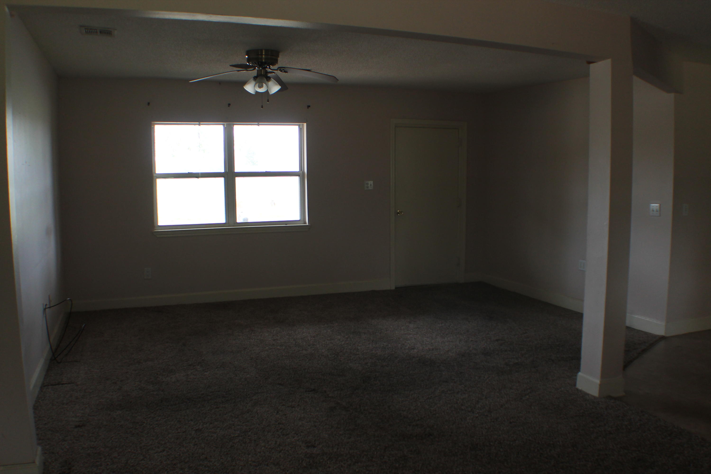 OAKDALE - Residential Lease