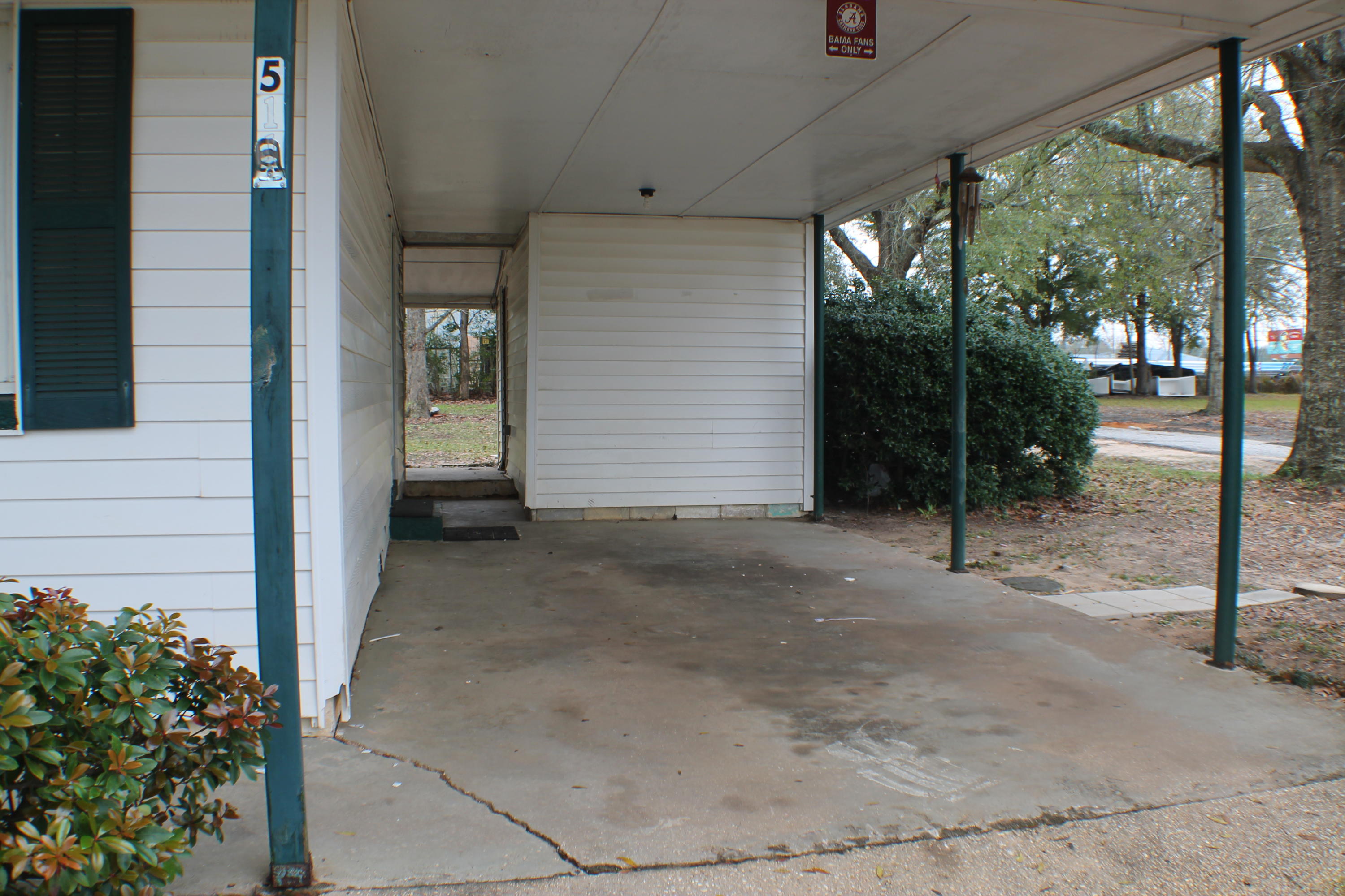 OAKDALE - Residential Lease
