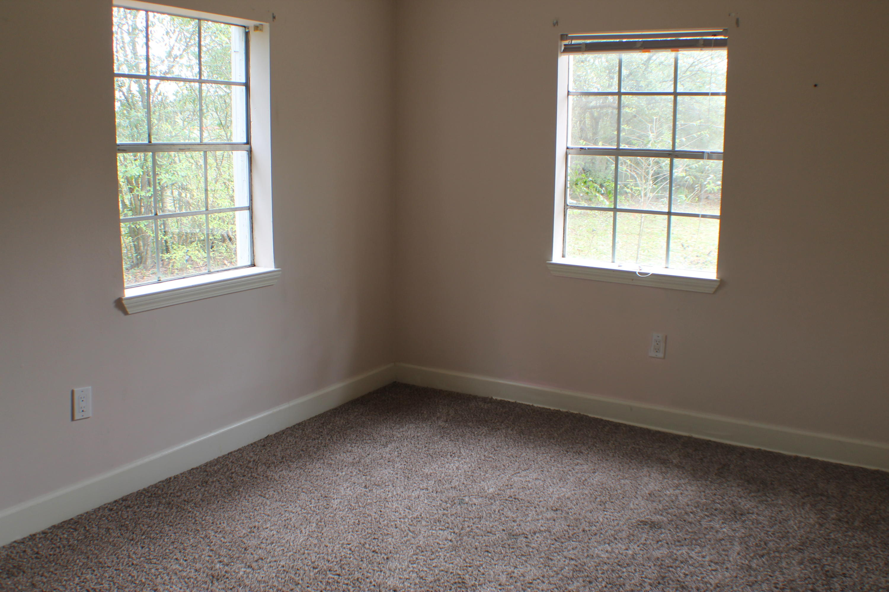 OAKDALE - Residential Lease