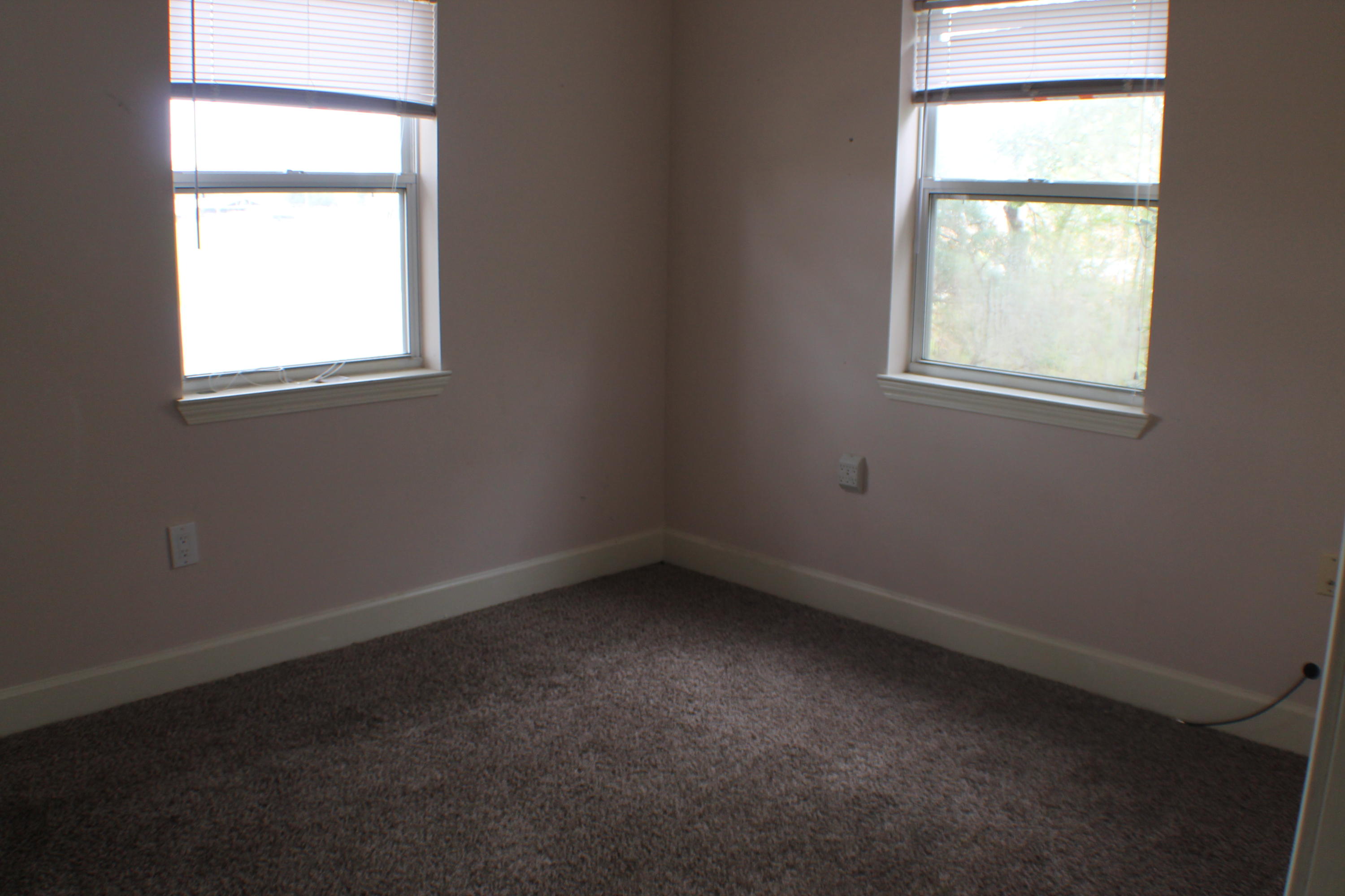 OAKDALE - Residential Lease