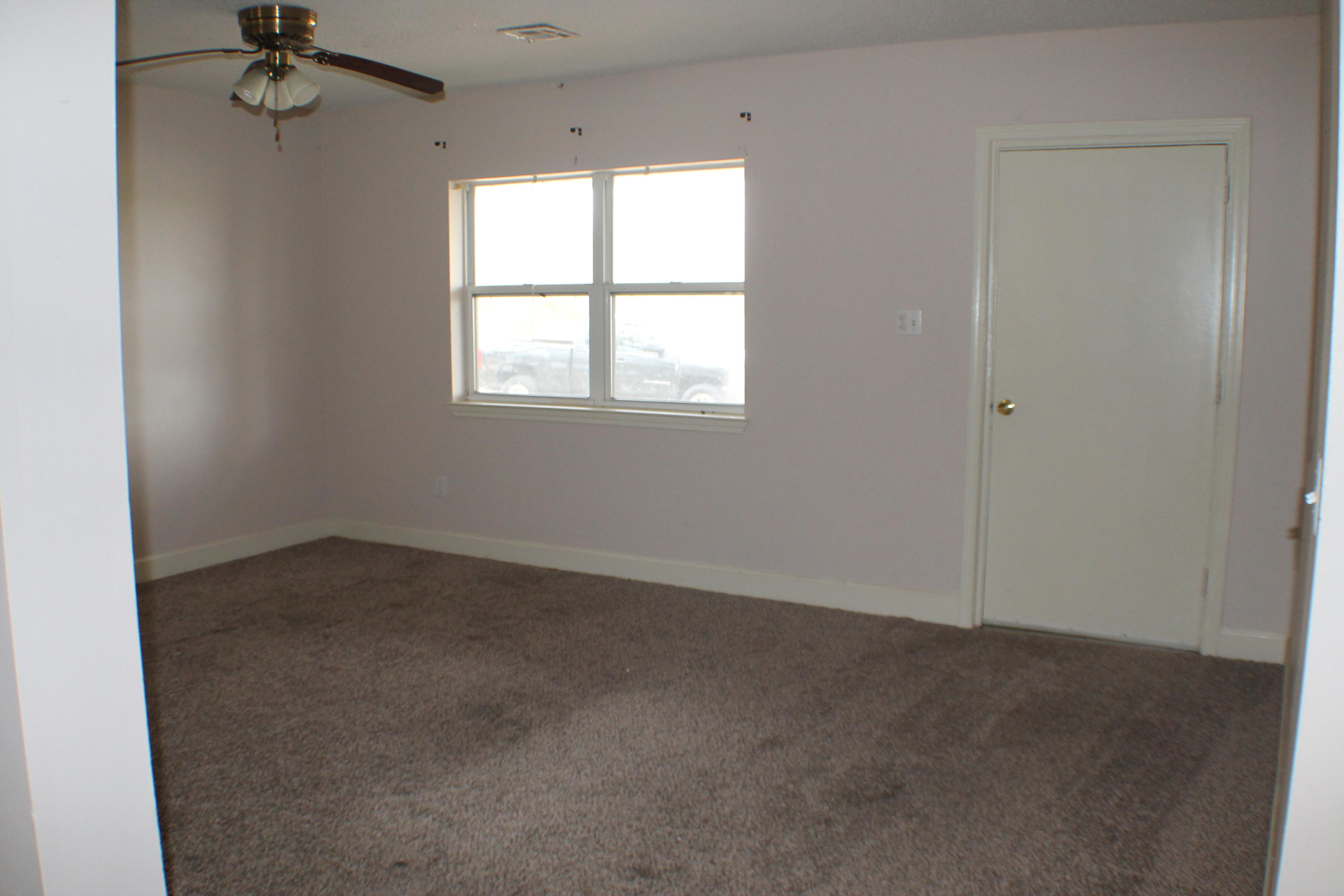 OAKDALE - Residential Lease