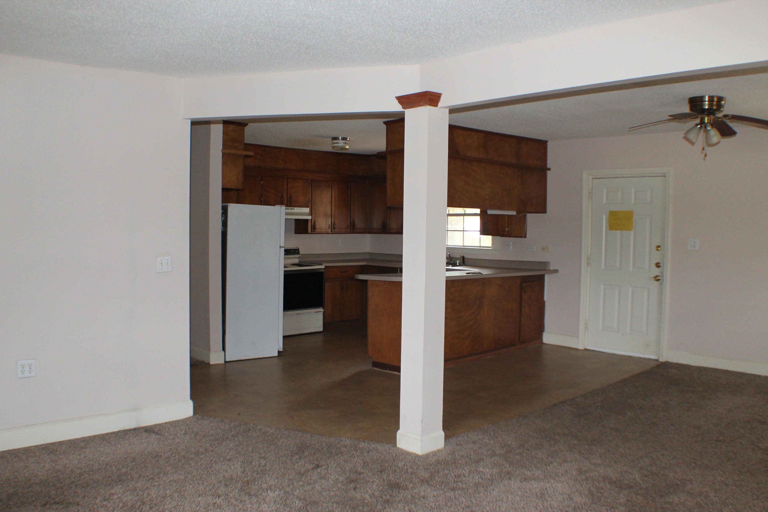 OAKDALE - Residential Lease