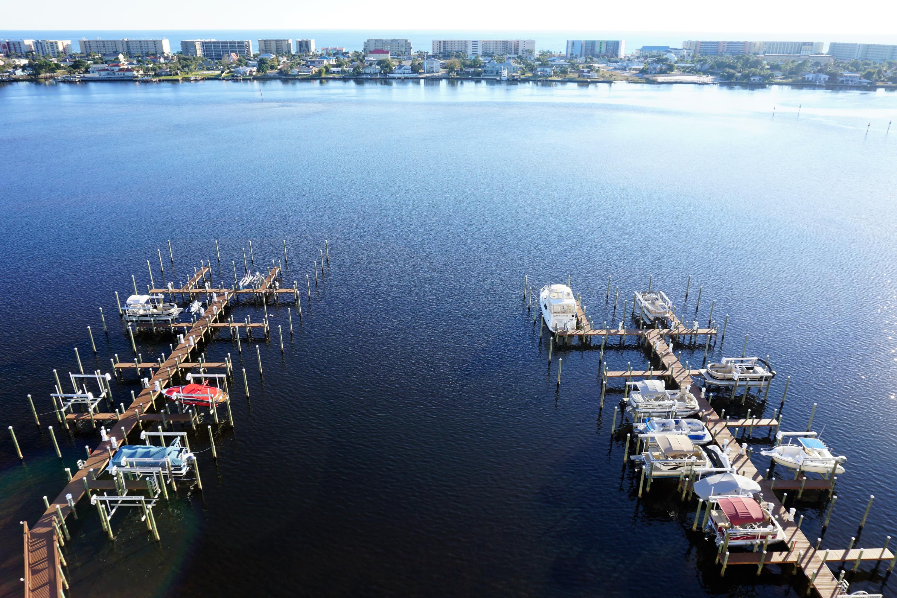 PRESIDIO YACHT CLUB - Residential