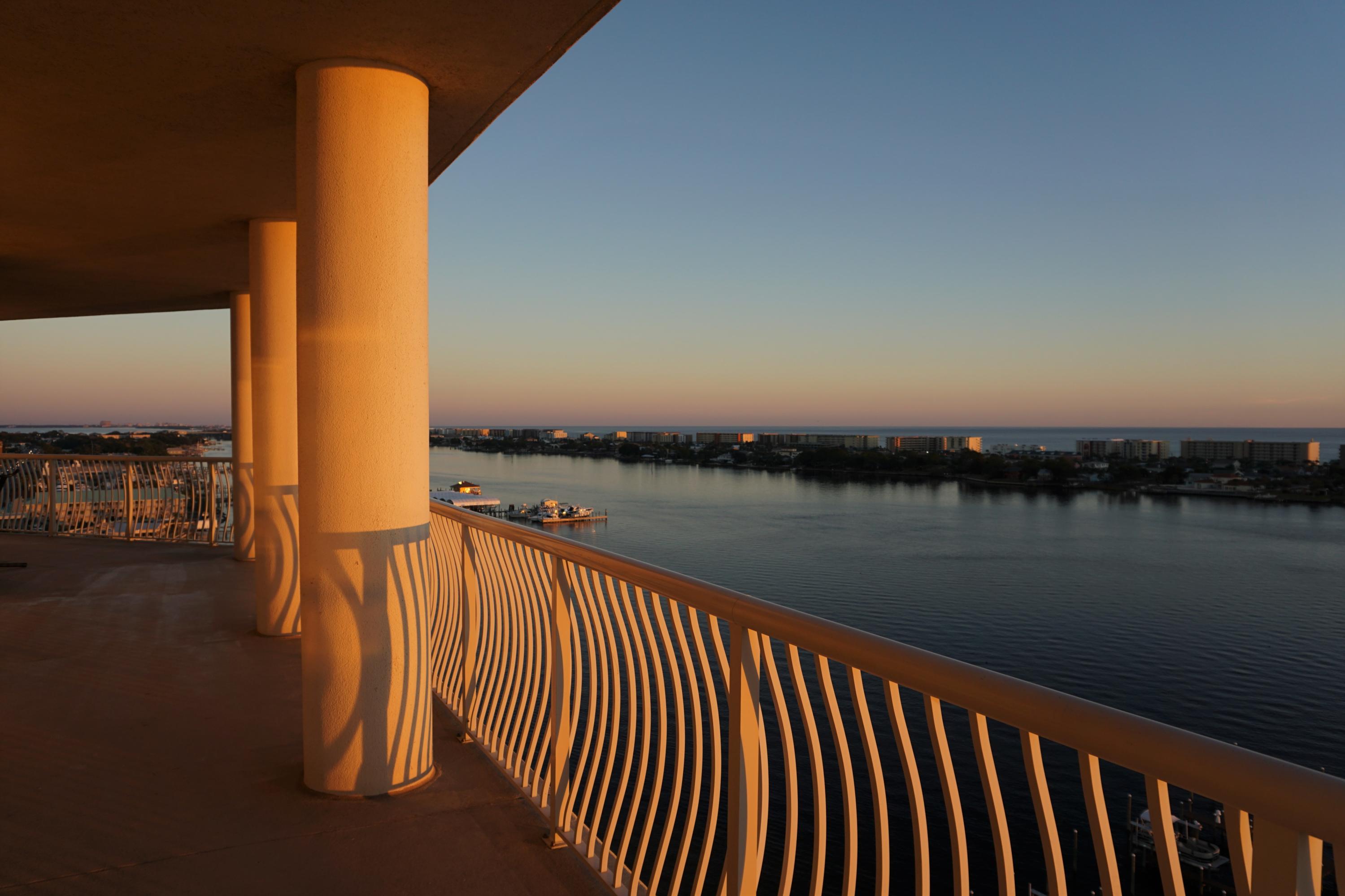 PRESIDIO YACHT CLUB - Residential